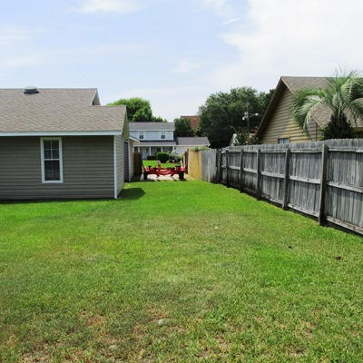 KELL-AIRE GARDENS - Residential Lease