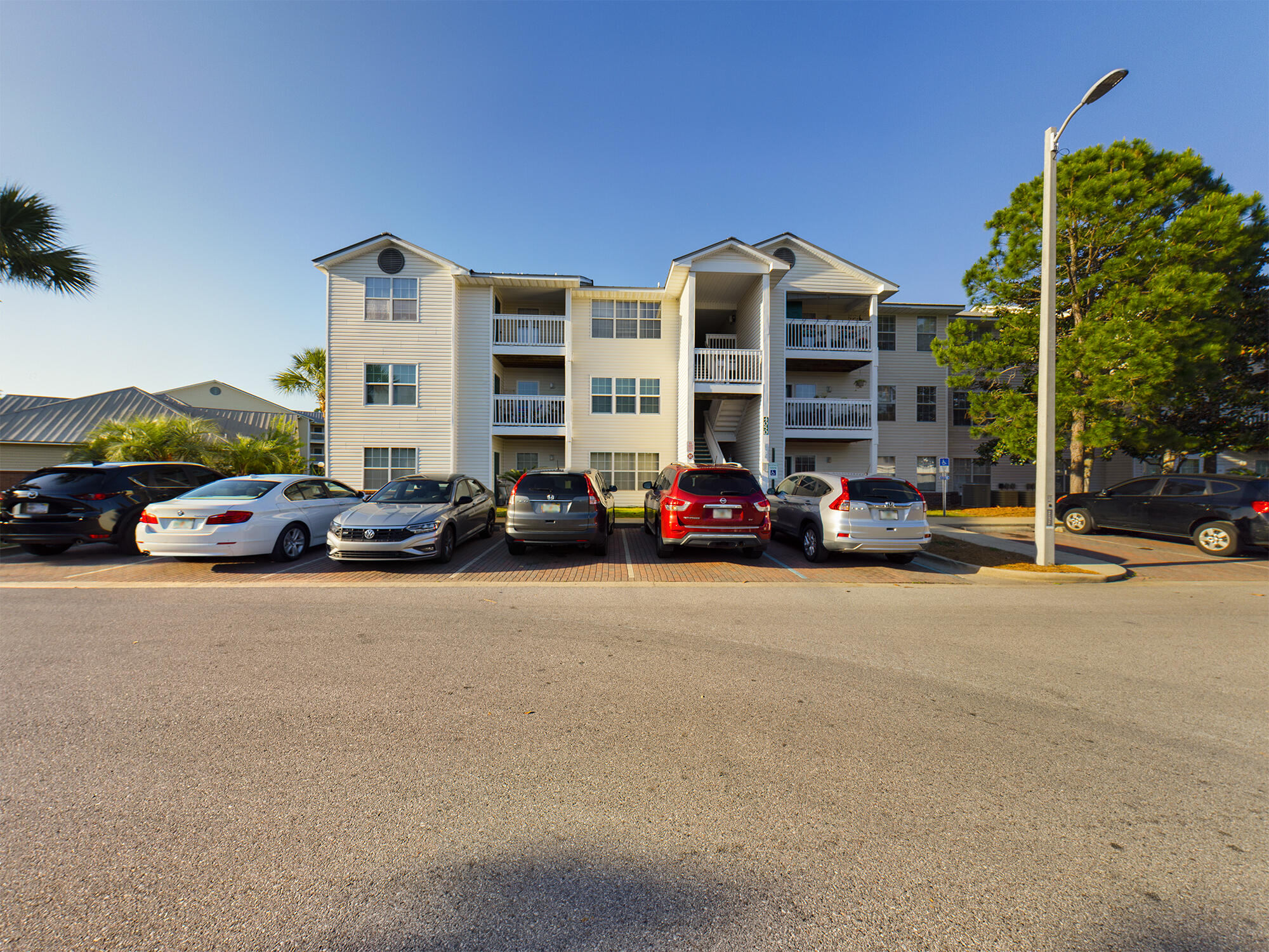 INDIAN LAKE - Residential