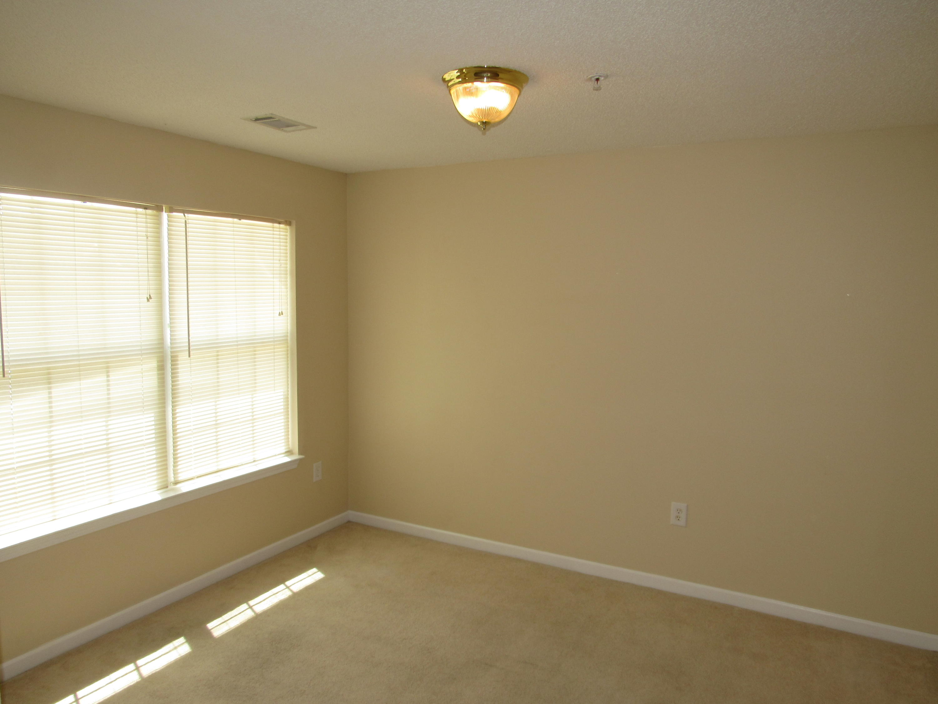 ROLLING PINES - Residential