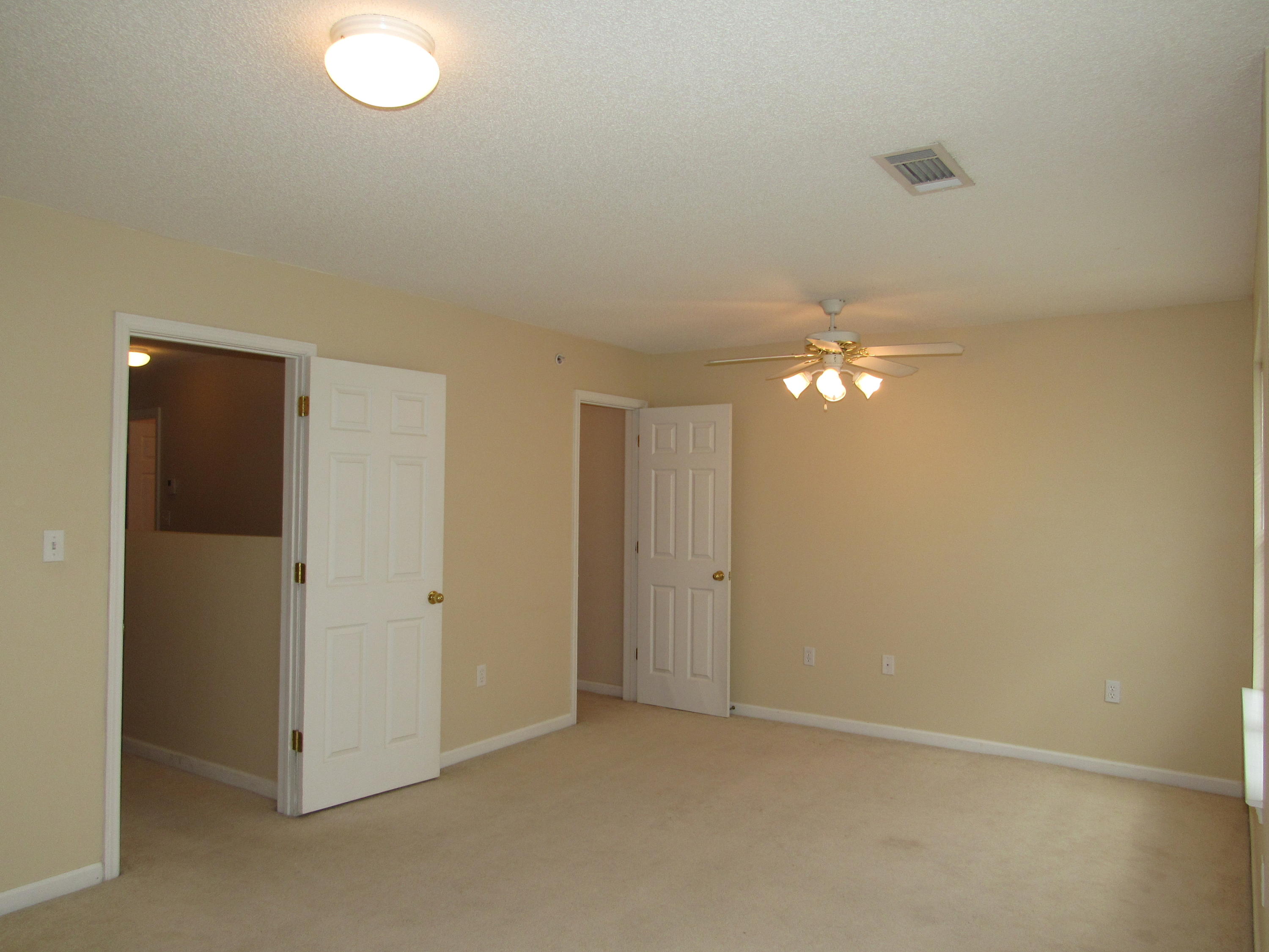 ROLLING PINES - Residential