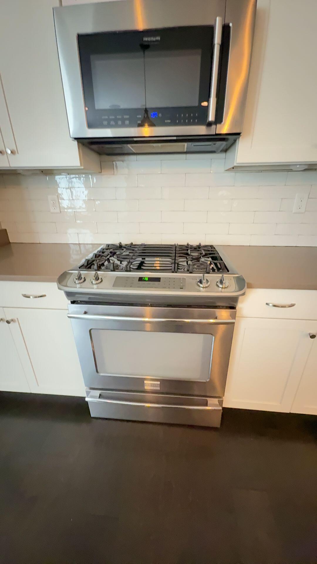 CARSON OAKS - Residential Lease