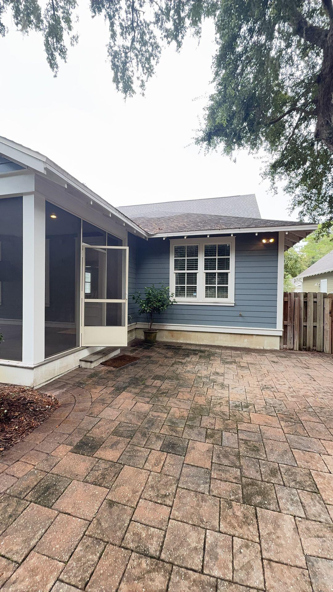 CARSON OAKS - Residential Lease