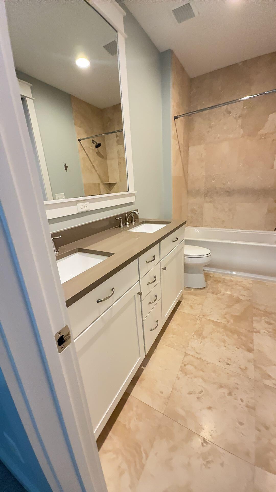 CARSON OAKS - Residential Lease
