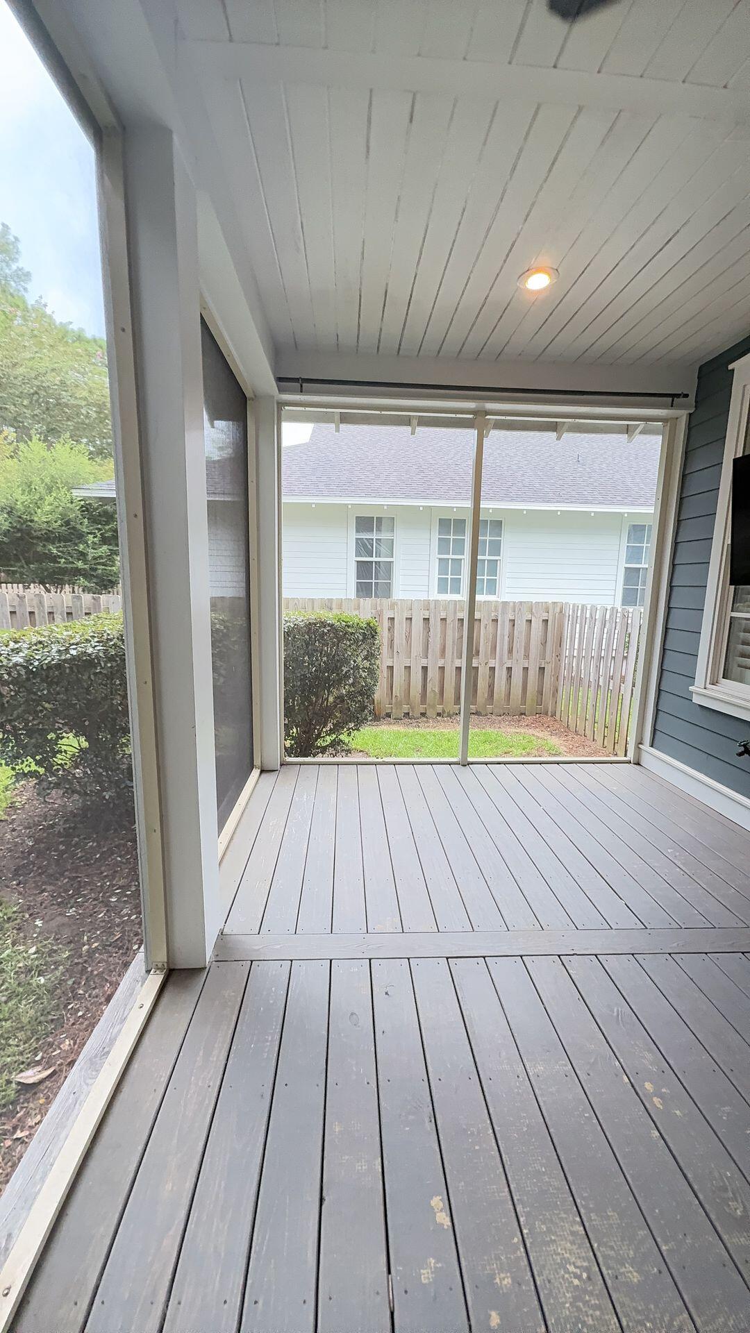 CARSON OAKS - Residential Lease