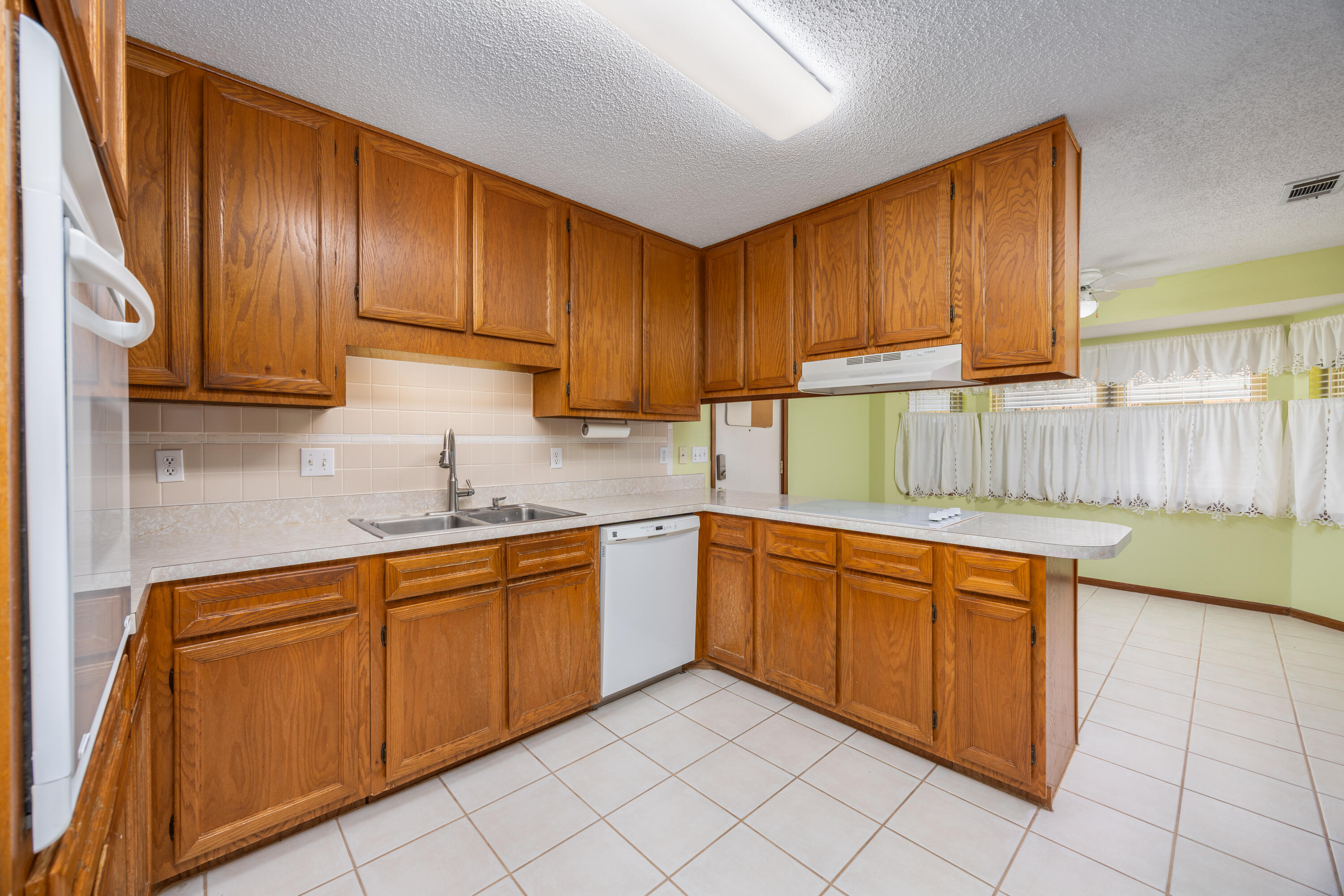 CARIBBEAN VILLAGE EAST 3 - Residential