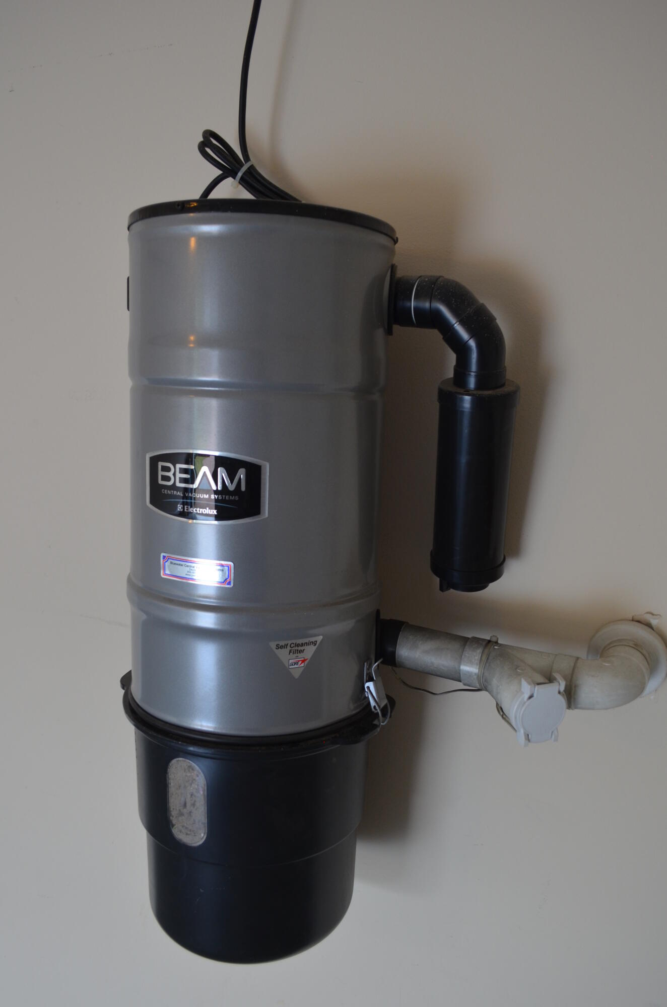 PARISH AT BLUEWATER POINT - Residential Lease