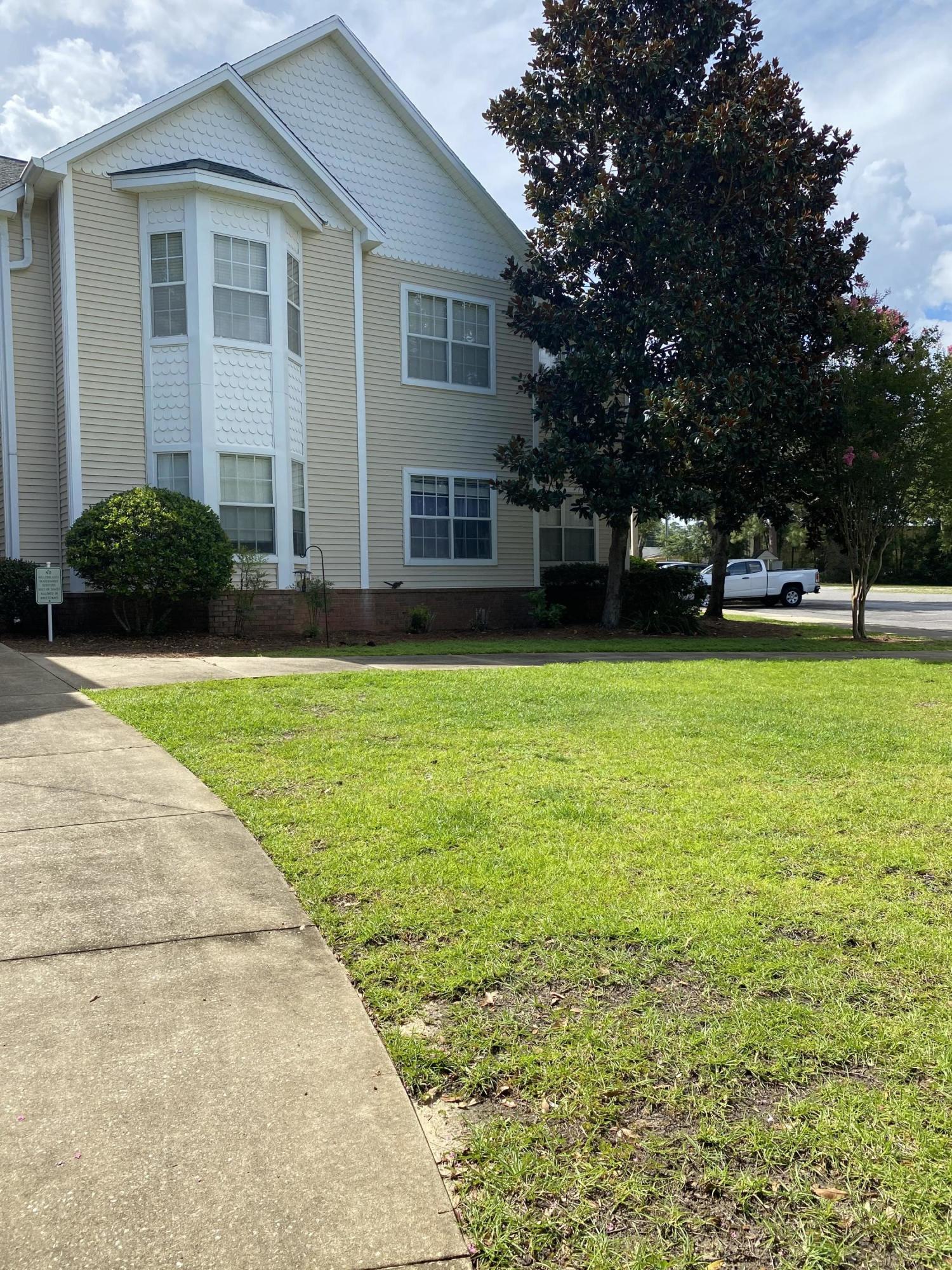 THE OAKS AT NICEVILLE - Residential