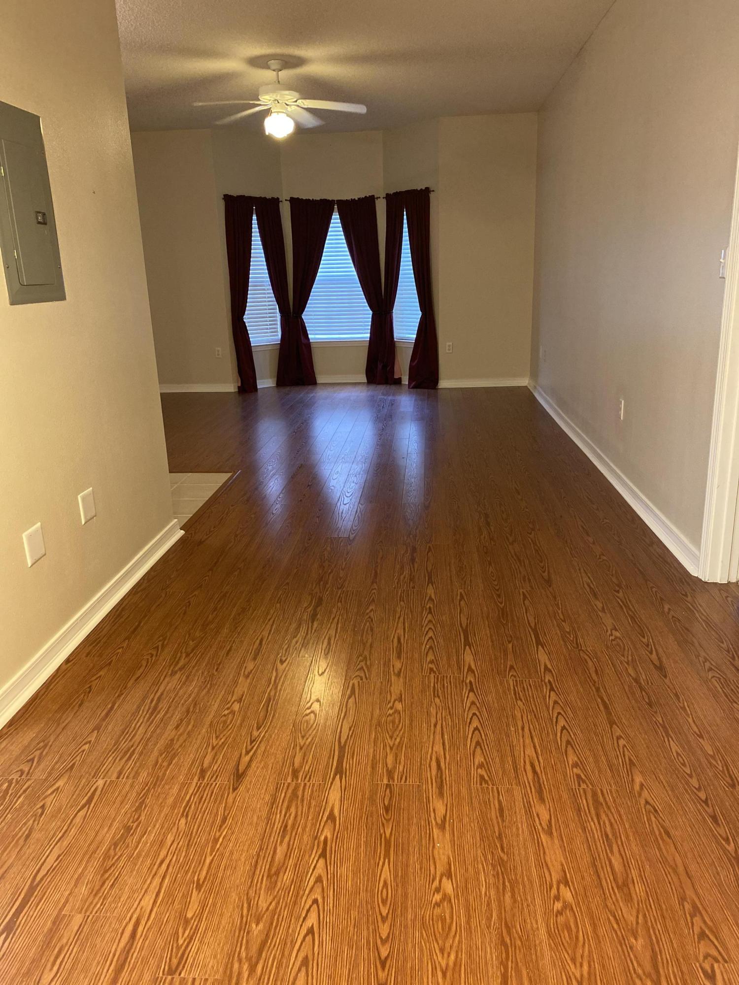 THE OAKS AT NICEVILLE - Residential