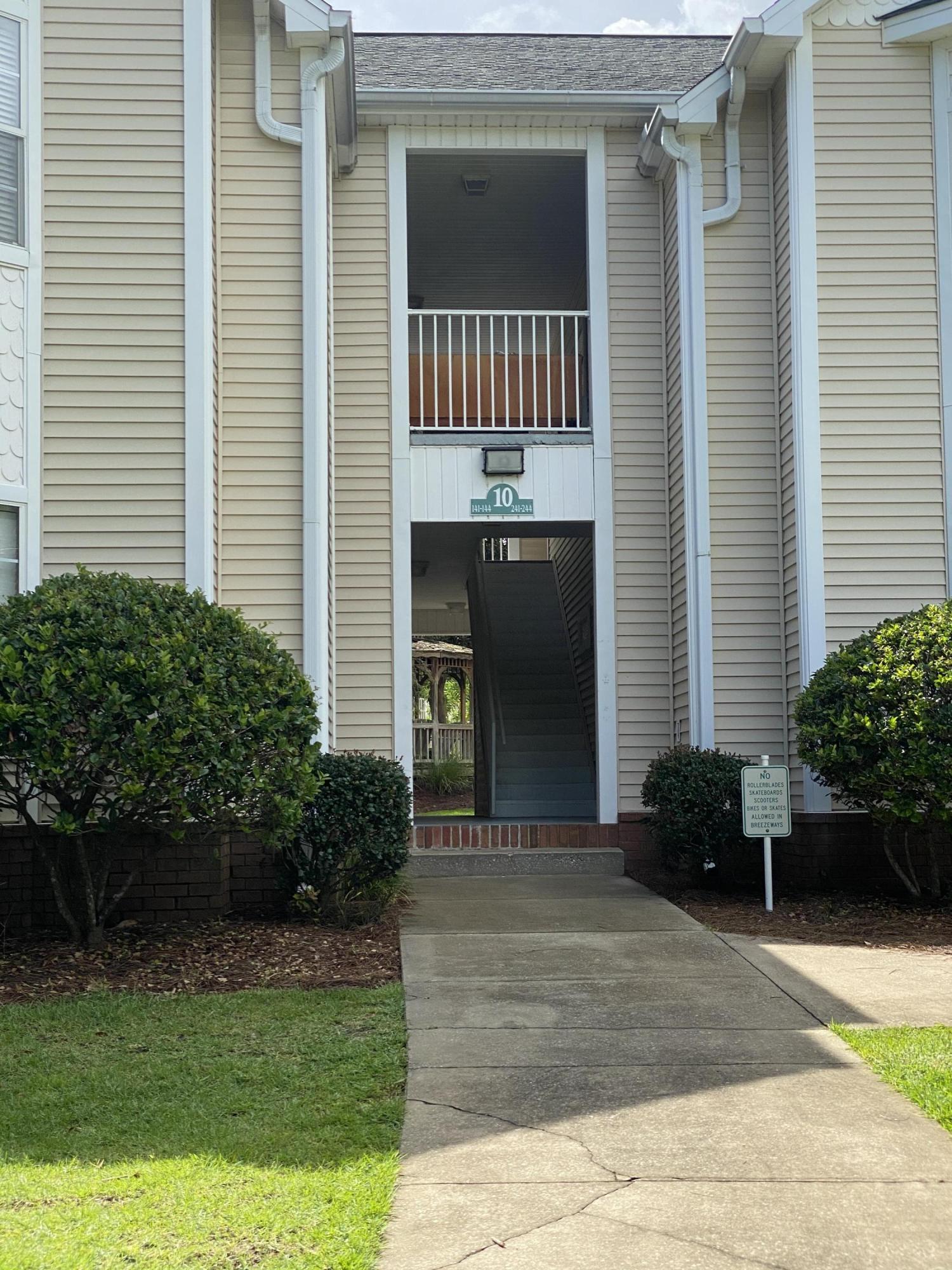 THE OAKS AT NICEVILLE - Residential