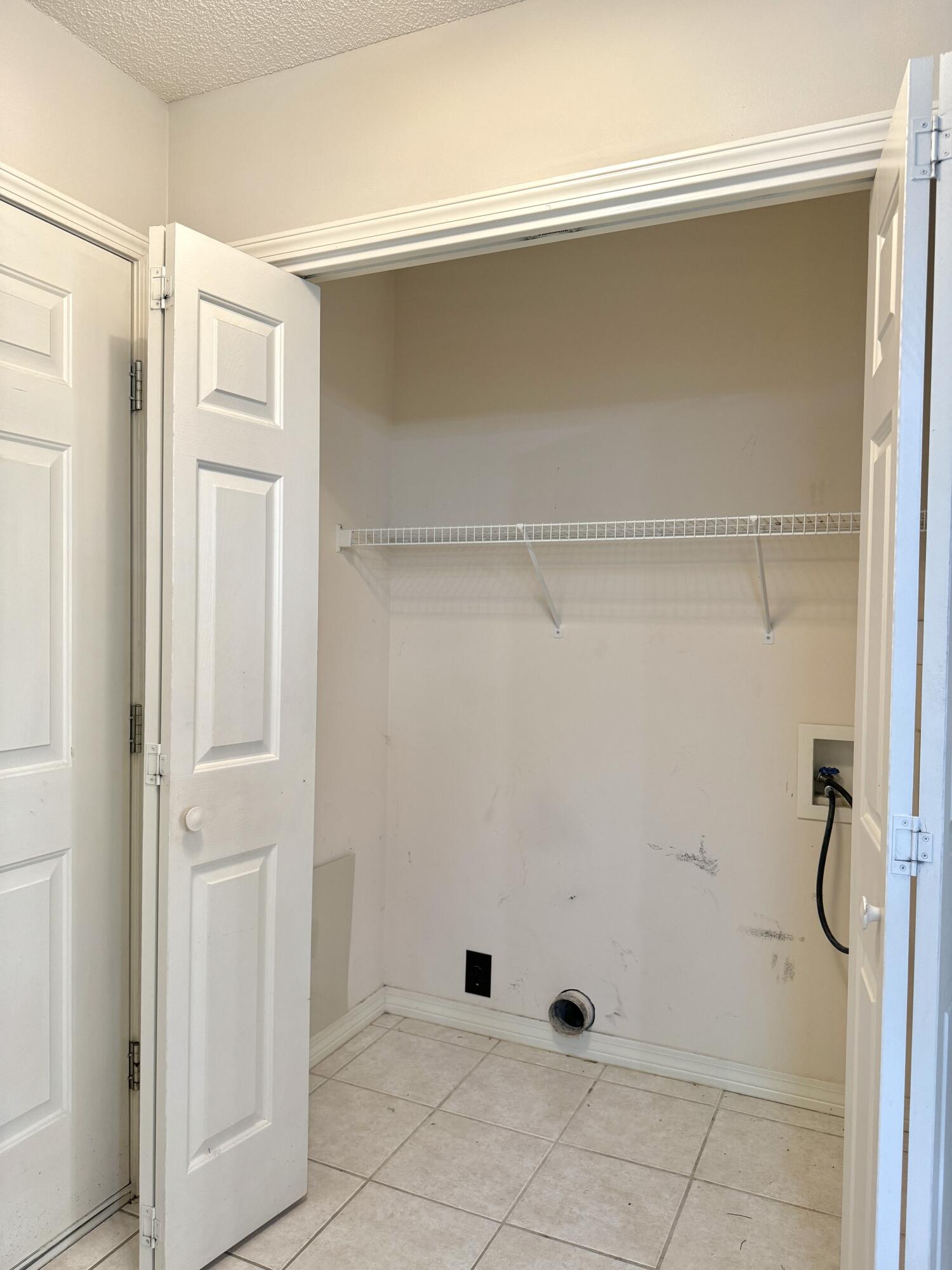 HOLIDAY SHORES ESTATES 3RD ADDN - Residential