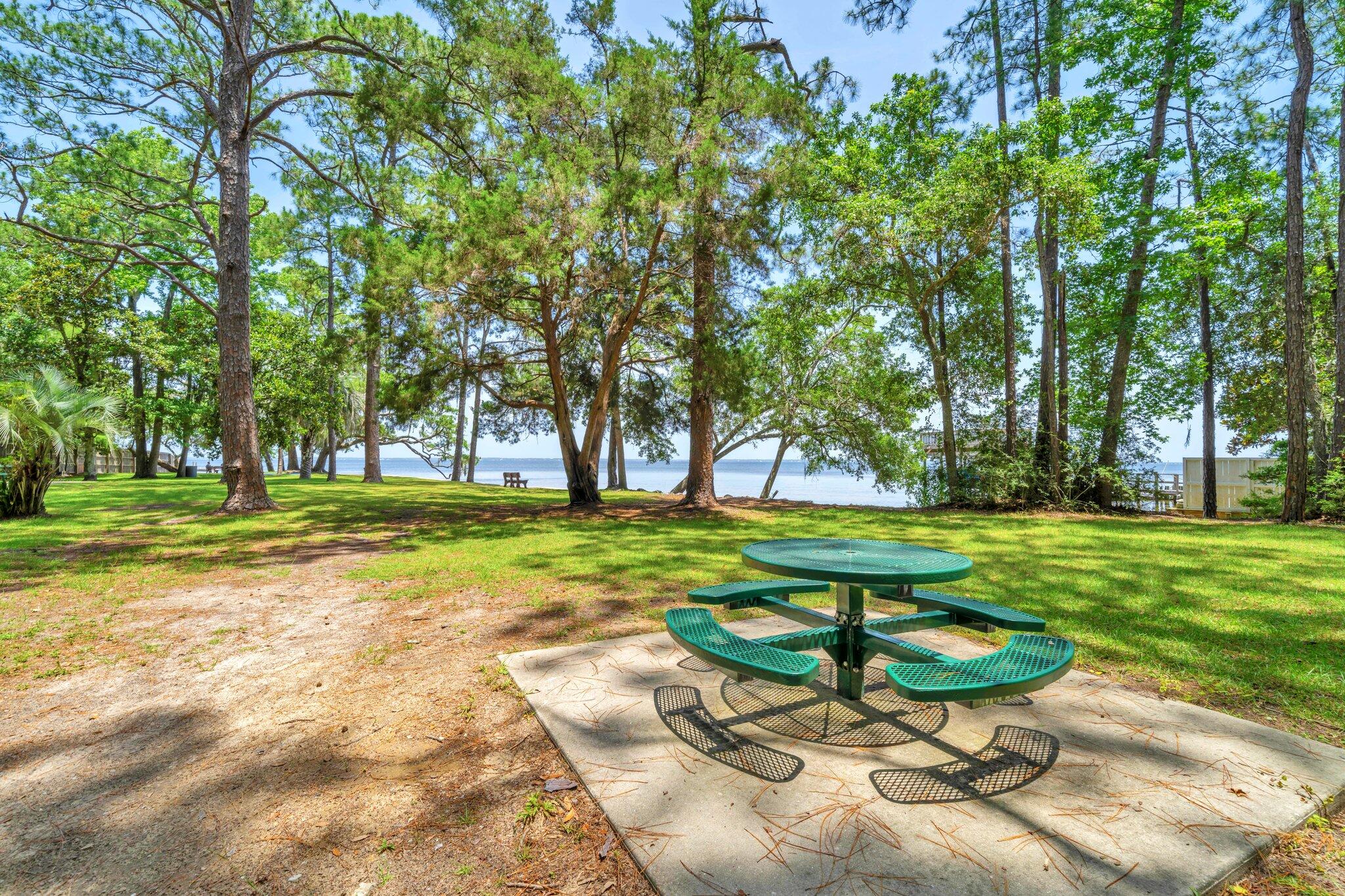MOSAIC OAKS S/D - Residential