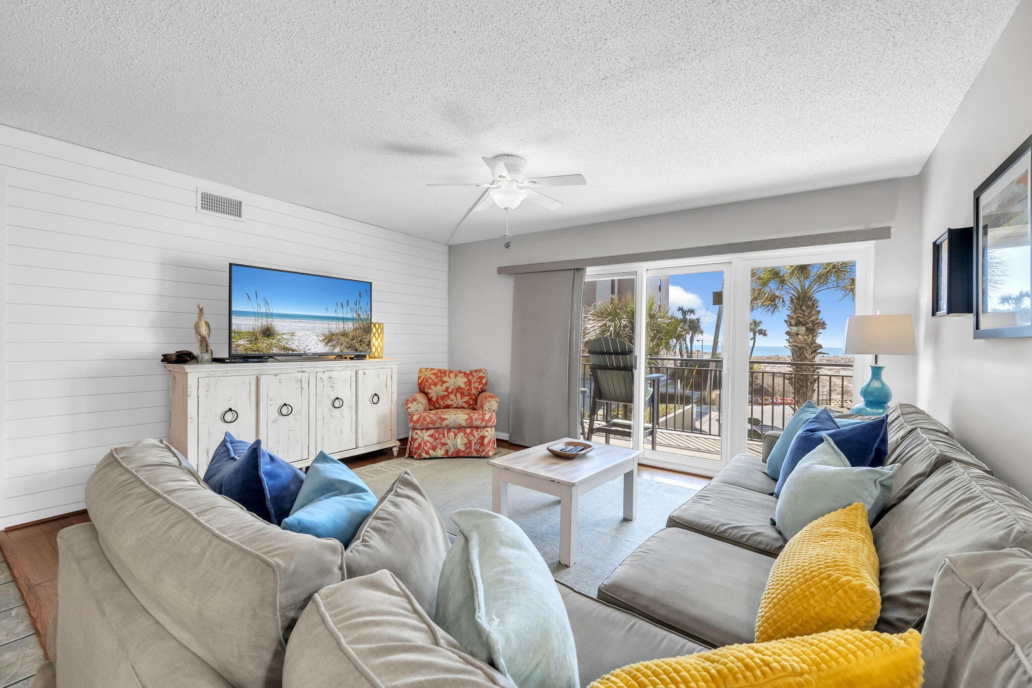 EMERALD ISLE - Residential