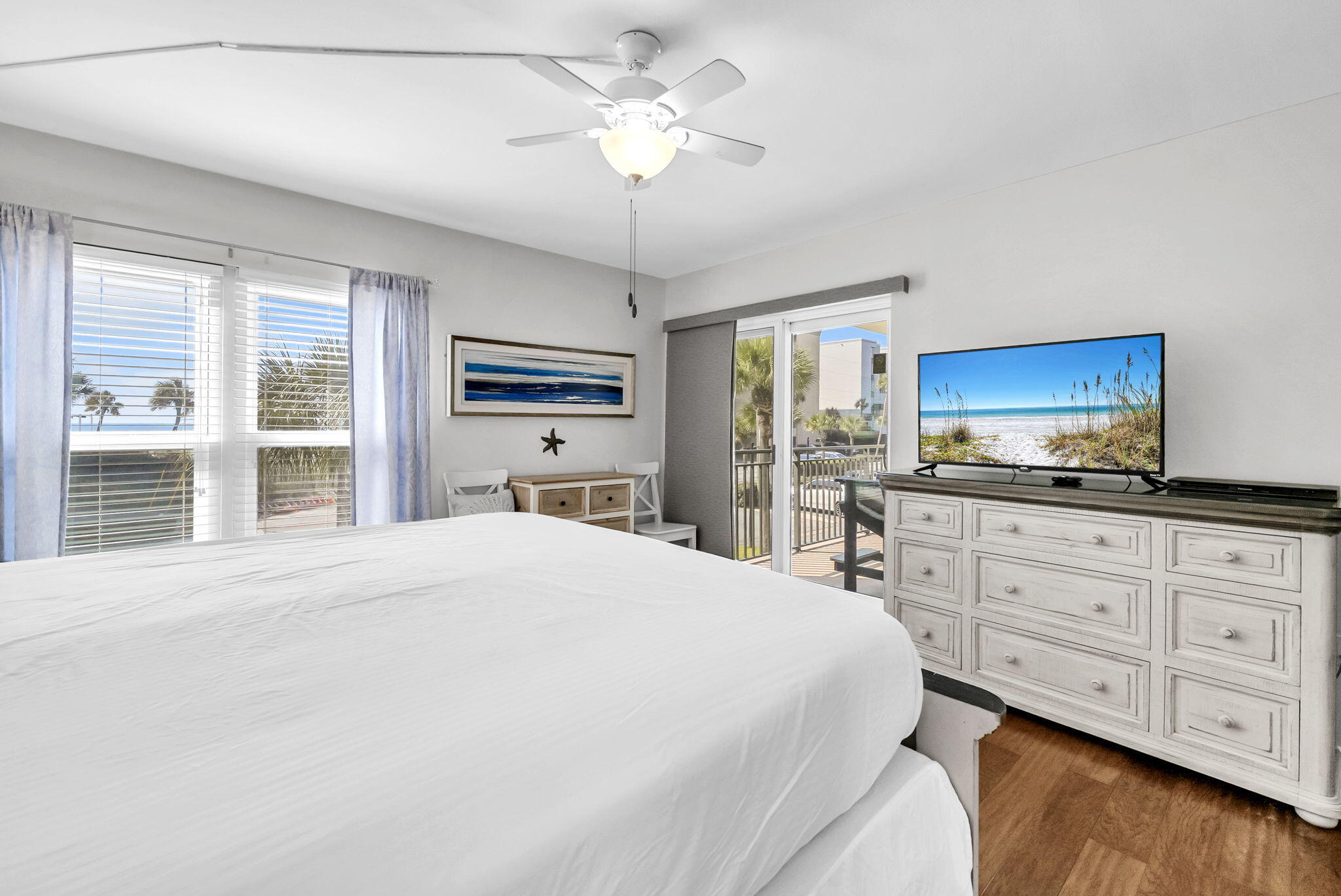 EMERALD ISLE - Residential