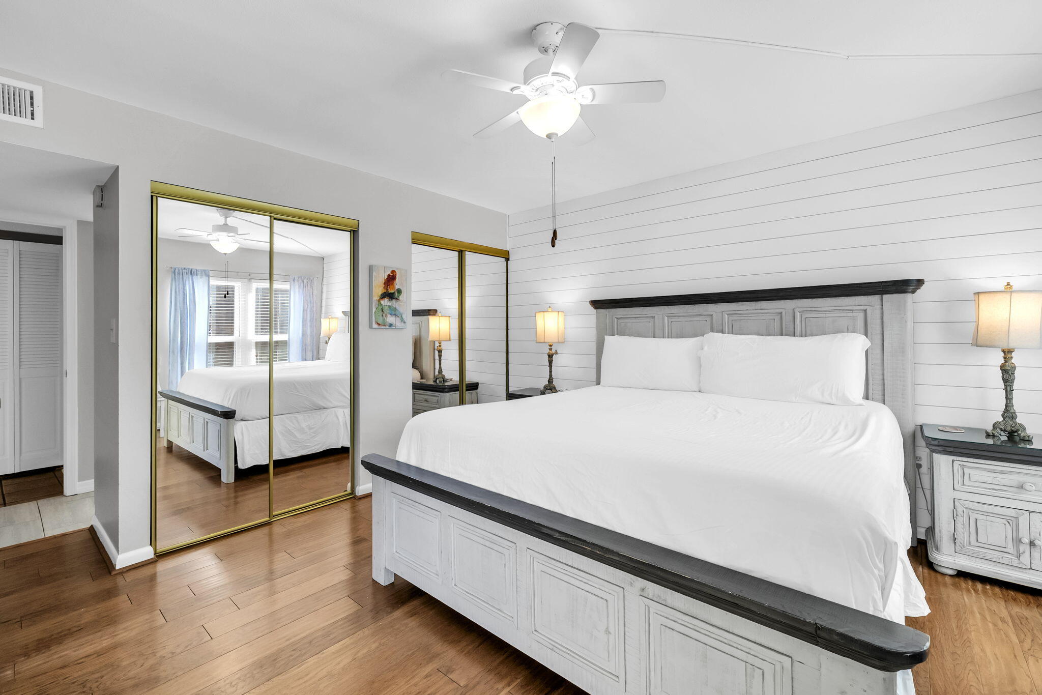 EMERALD ISLE - Residential