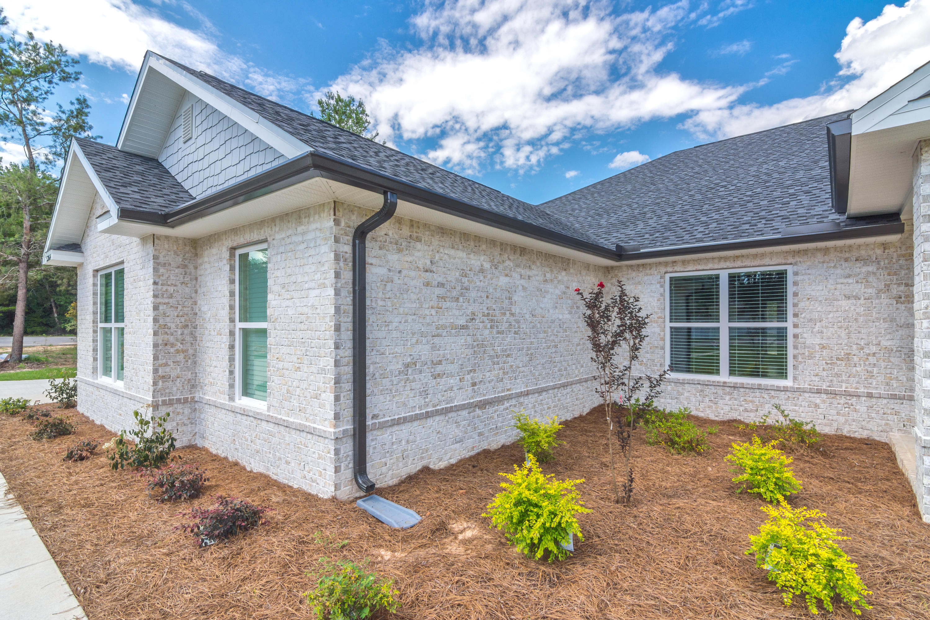 HOMEWOOD EST - Residential