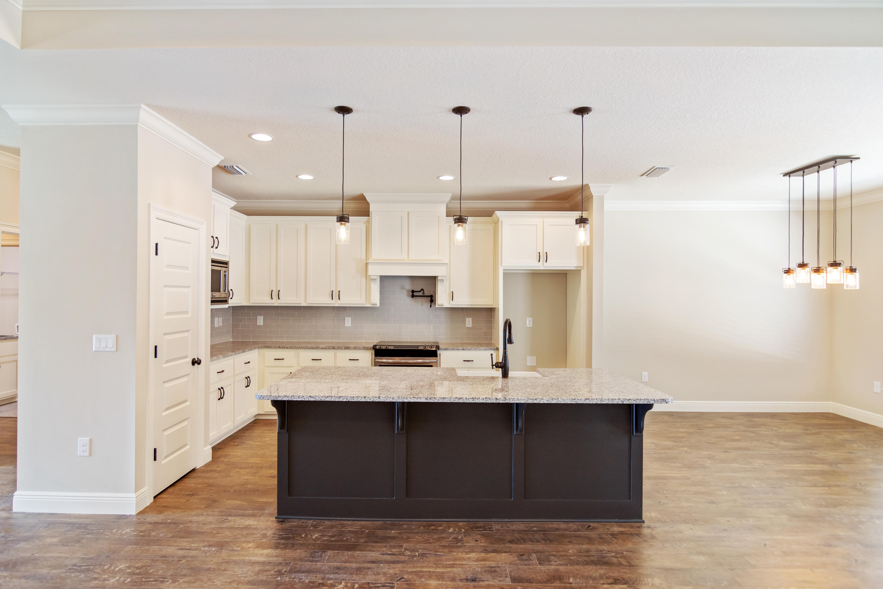 HOMEWOOD EST - Residential