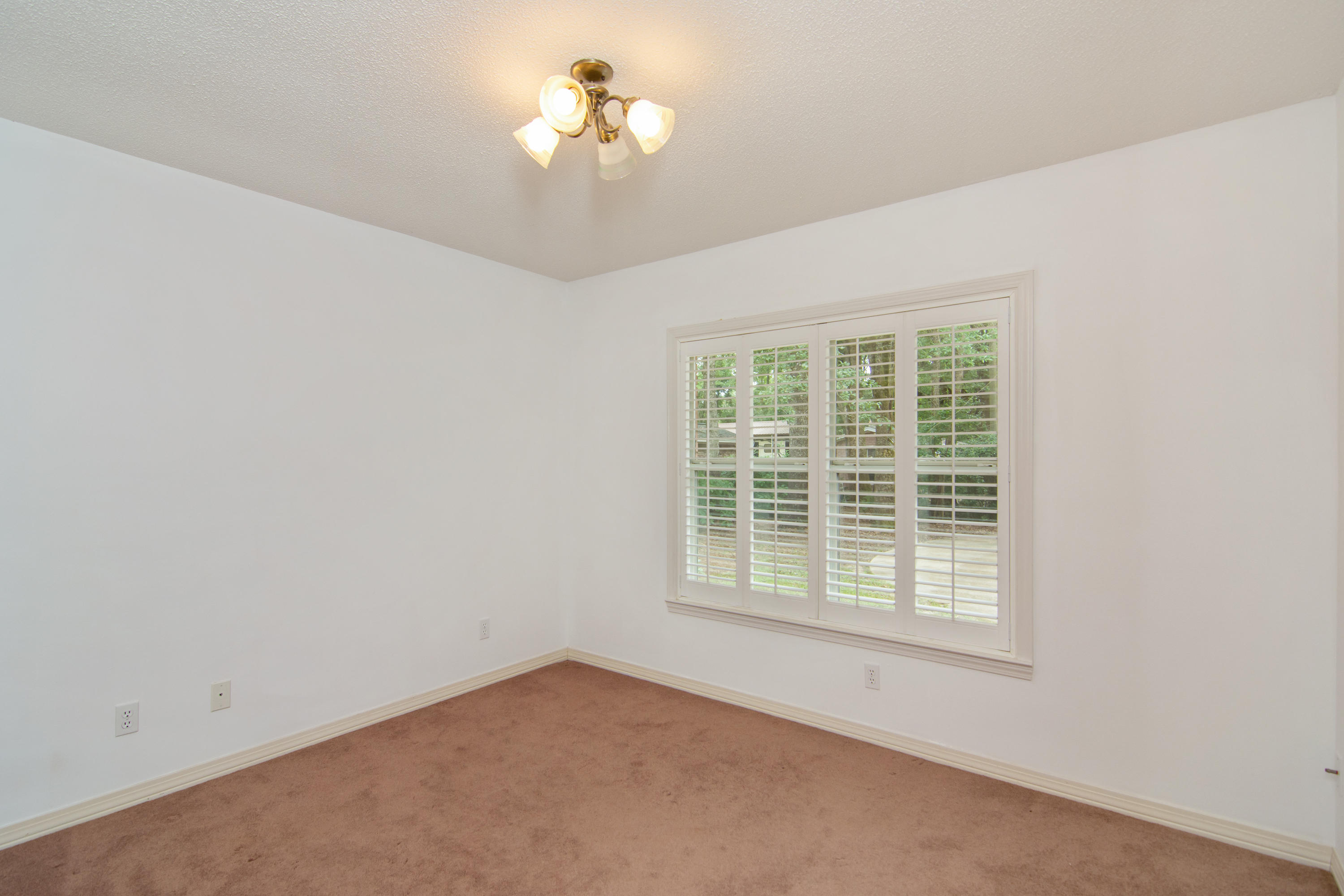 HOLLY HILLS - Residential