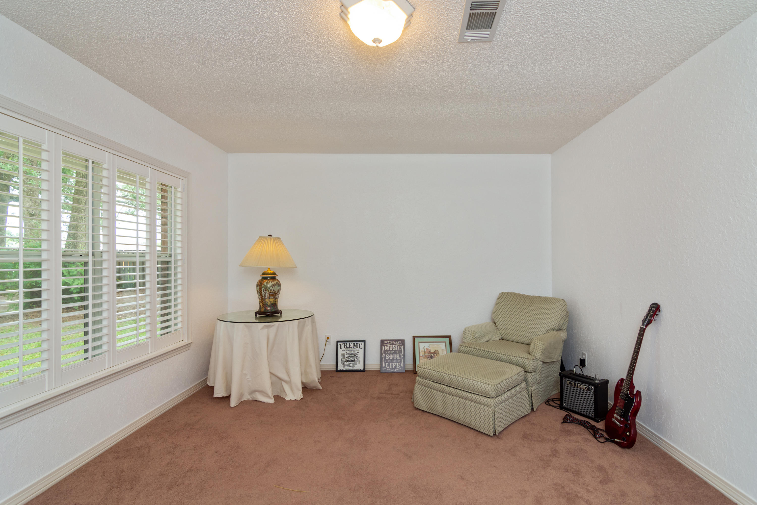 HOLLY HILLS - Residential