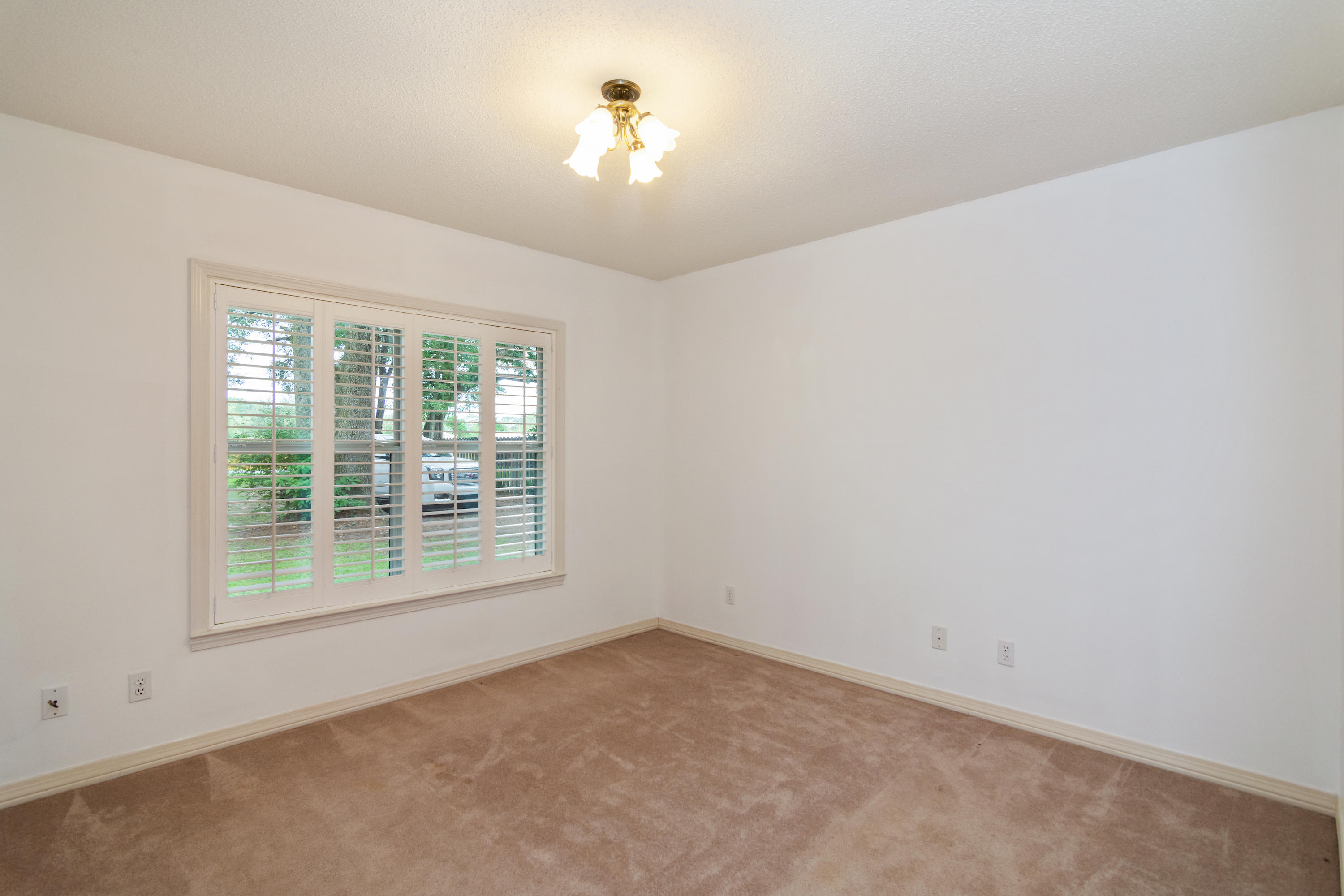 HOLLY HILLS - Residential