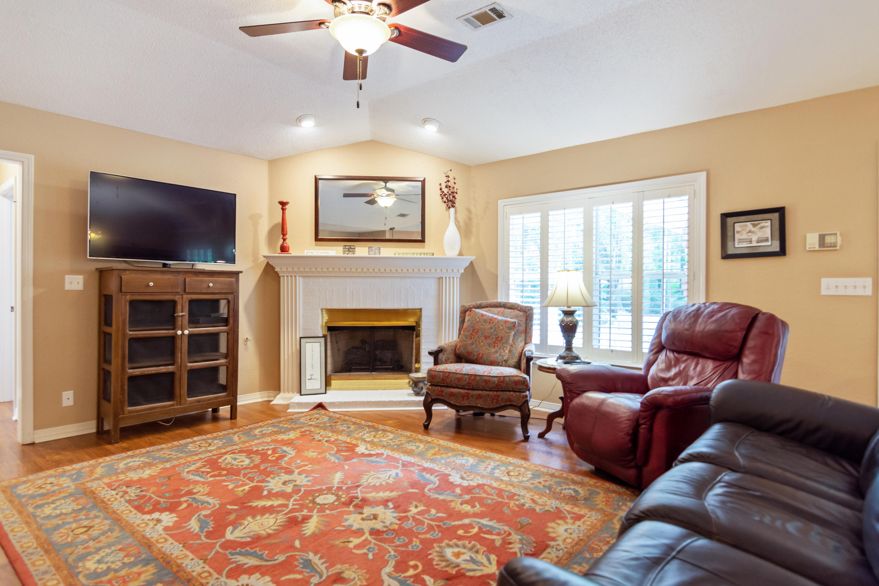 HOLLY HILLS - Residential