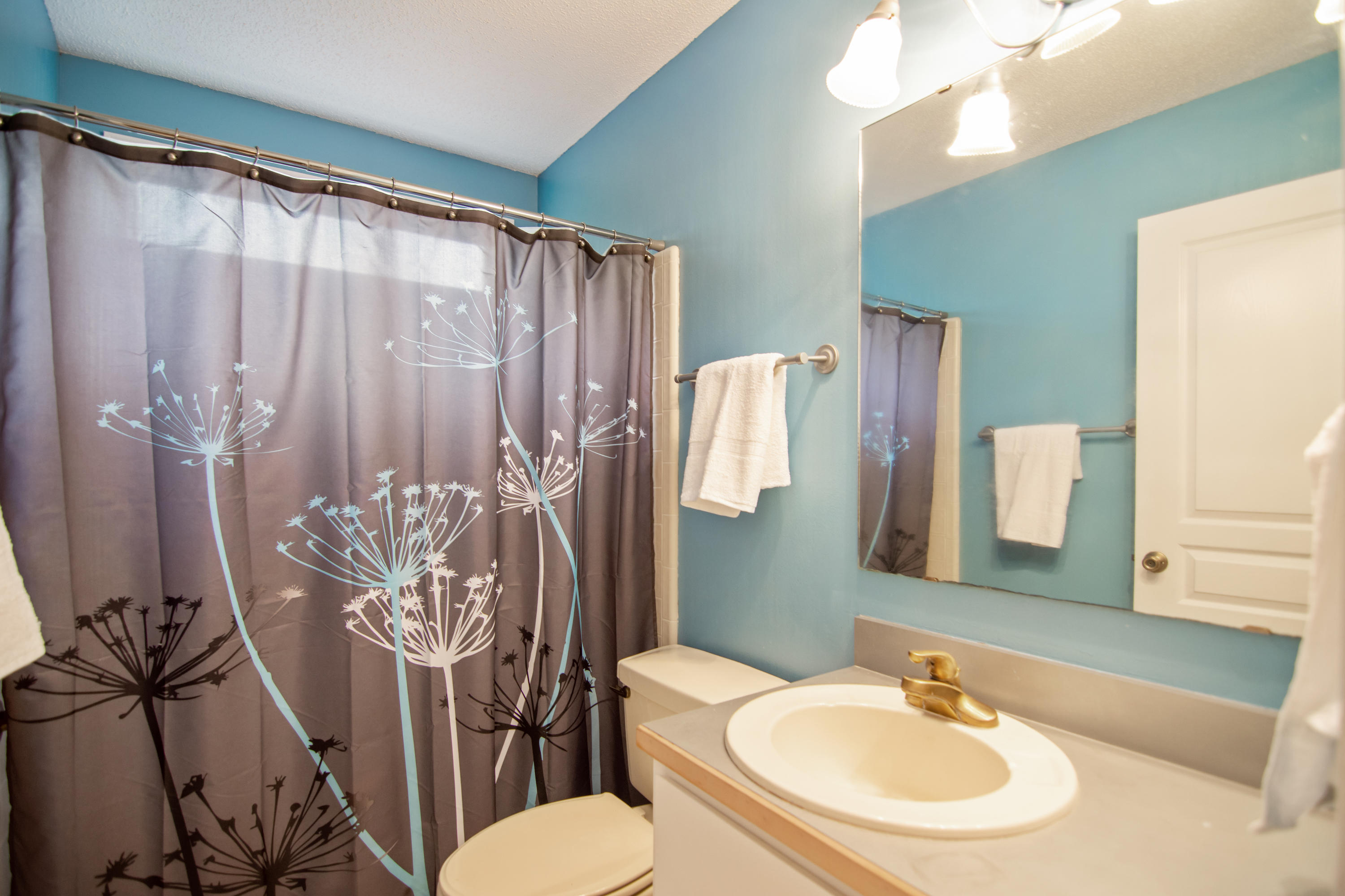 HOLLY HILLS - Residential