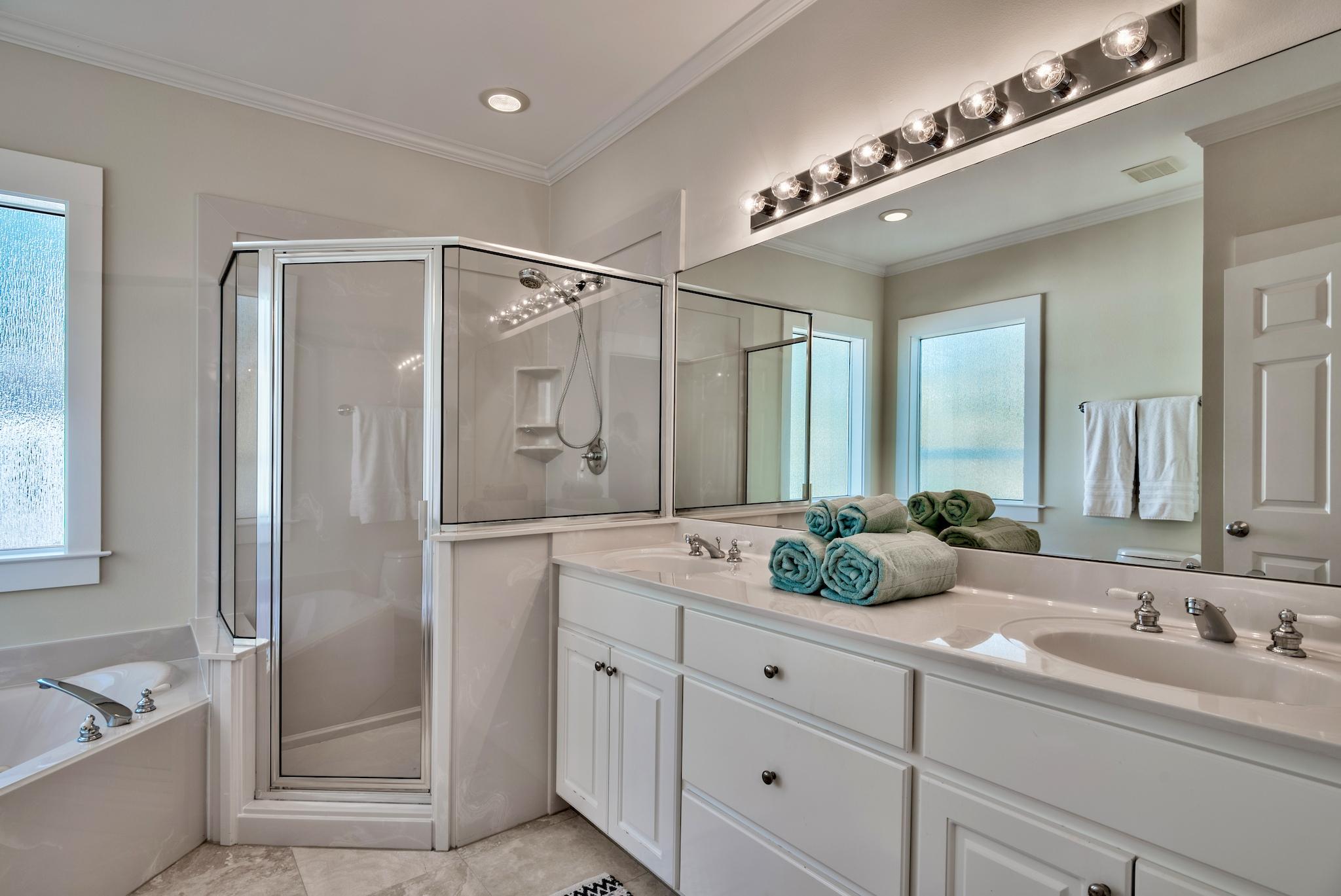 GROVE BY THE SEA - Residential