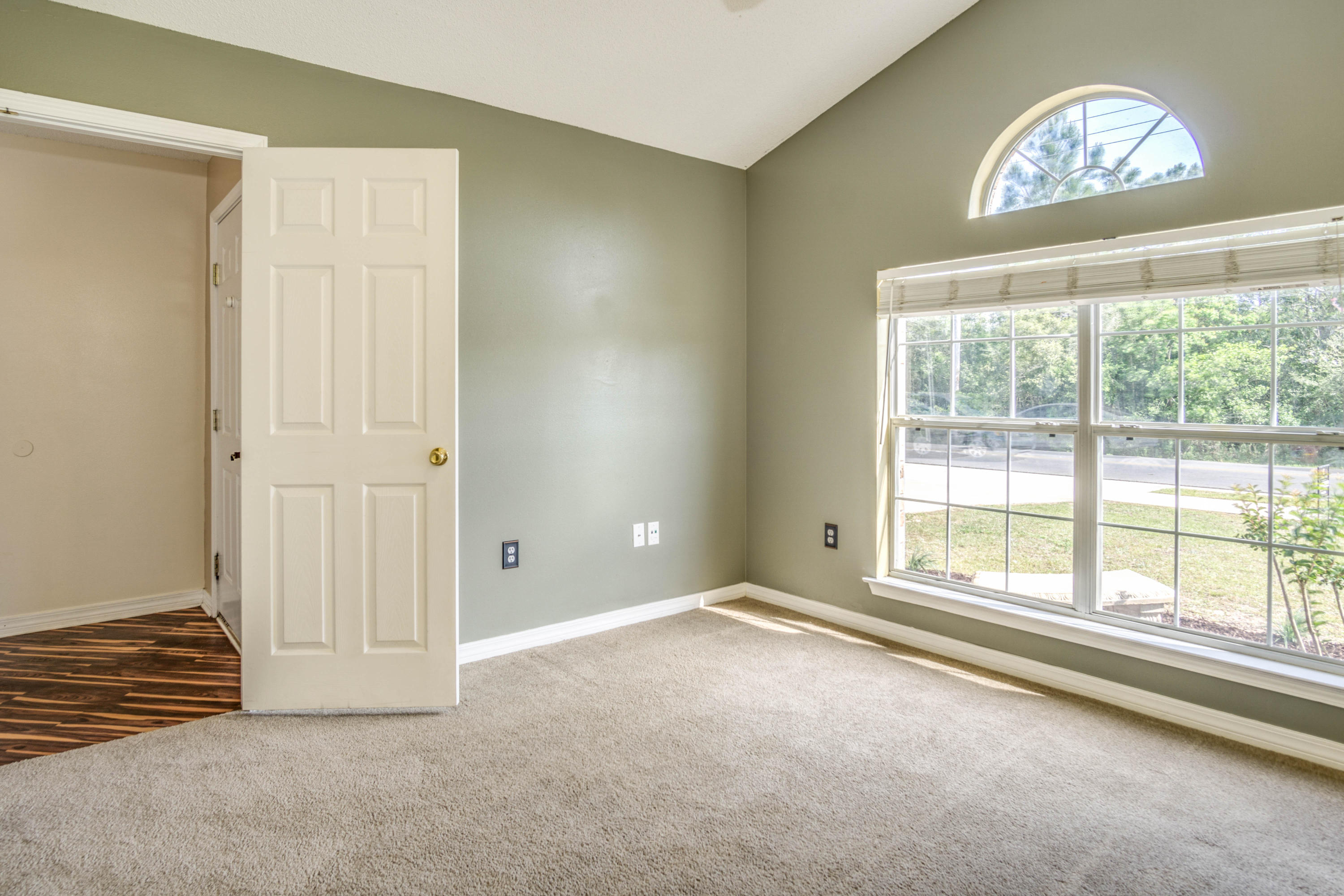 ROSS CROSSING - Residential