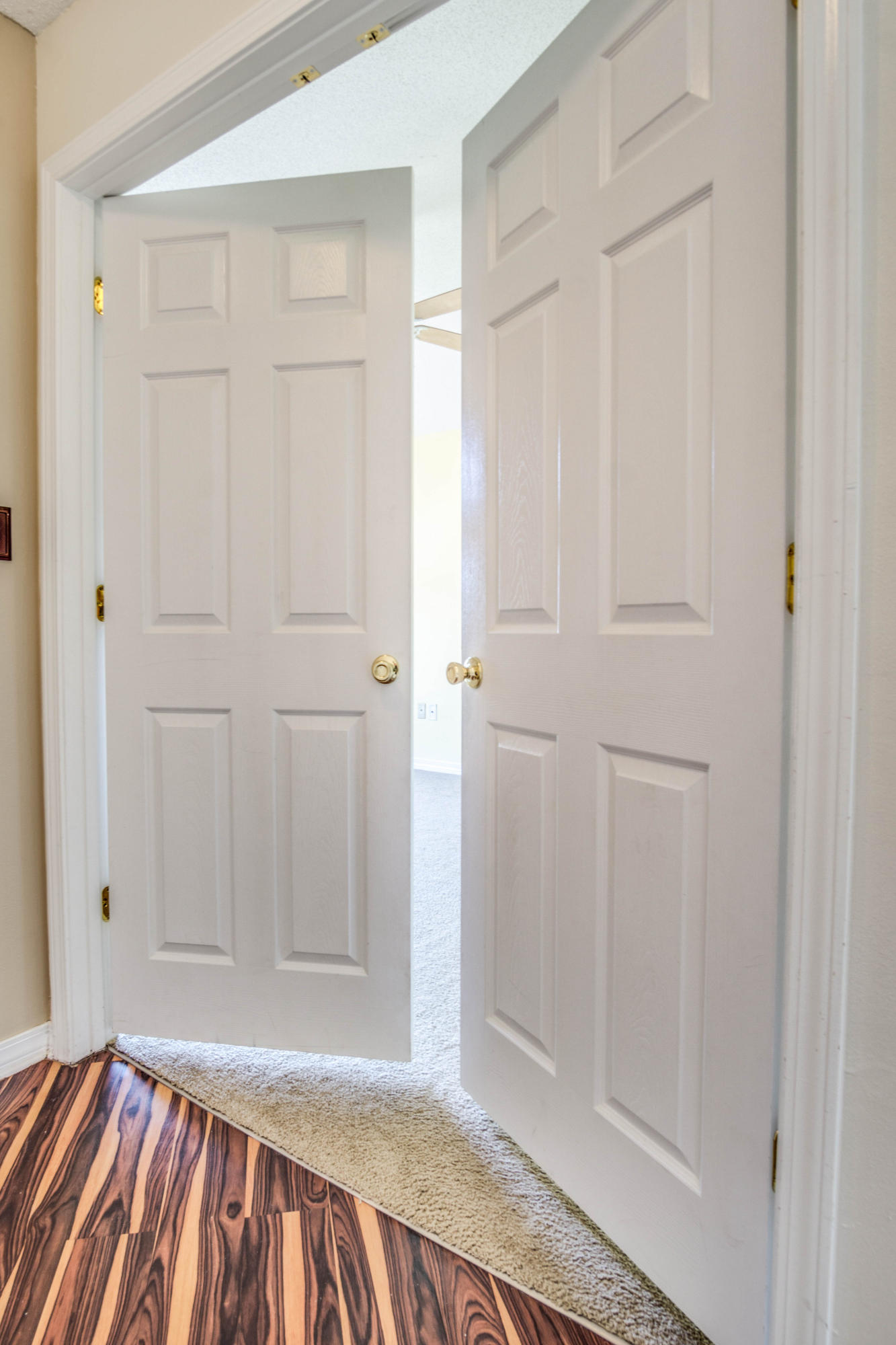 ROSS CROSSING - Residential