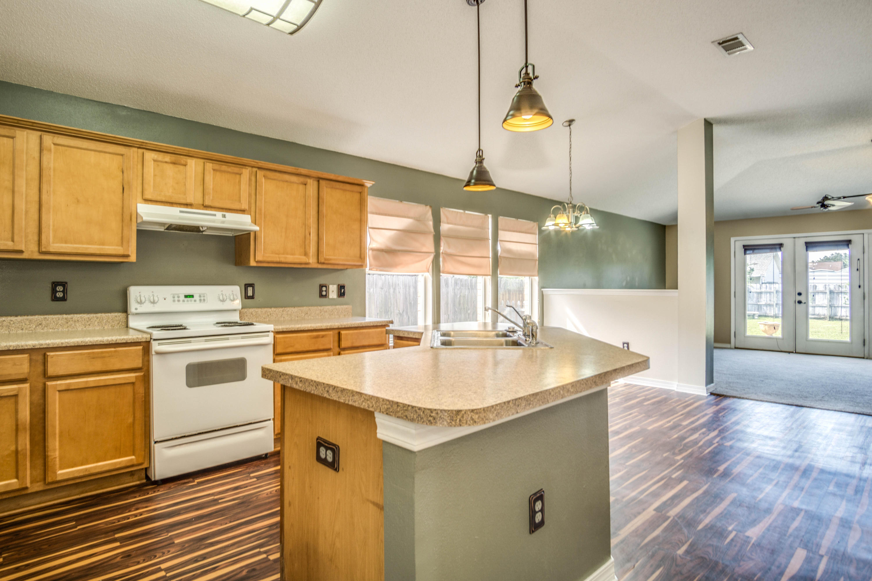 ROSS CROSSING - Residential