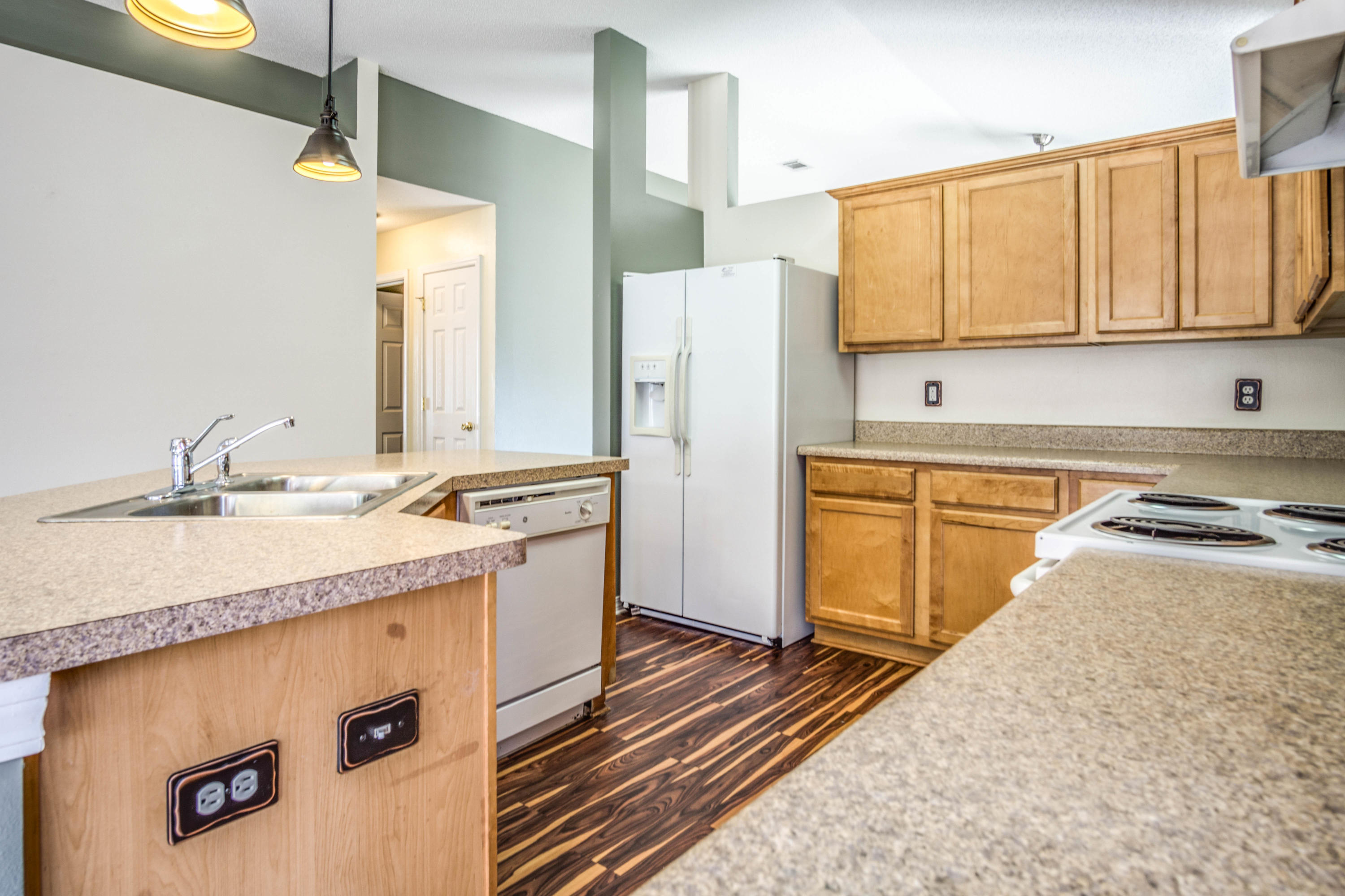 ROSS CROSSING - Residential