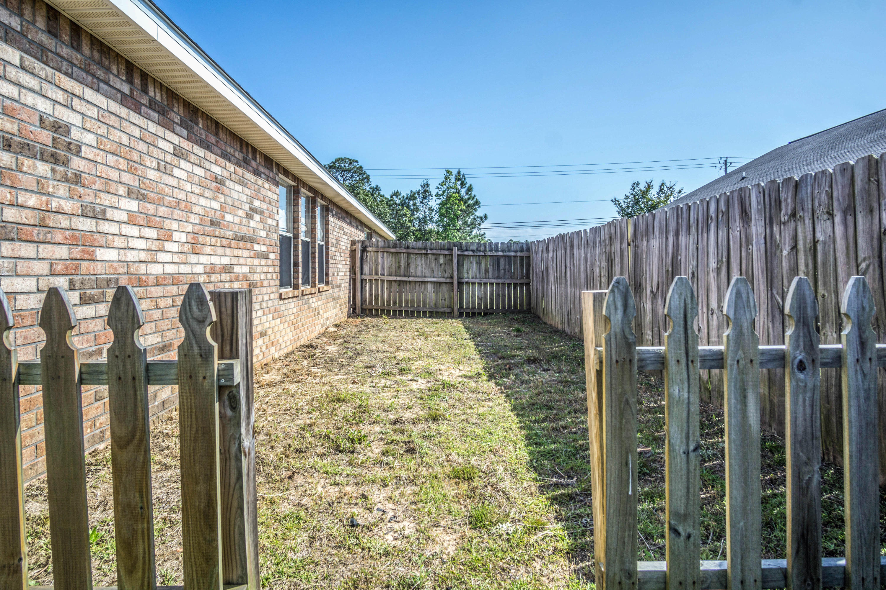 ROSS CROSSING - Residential