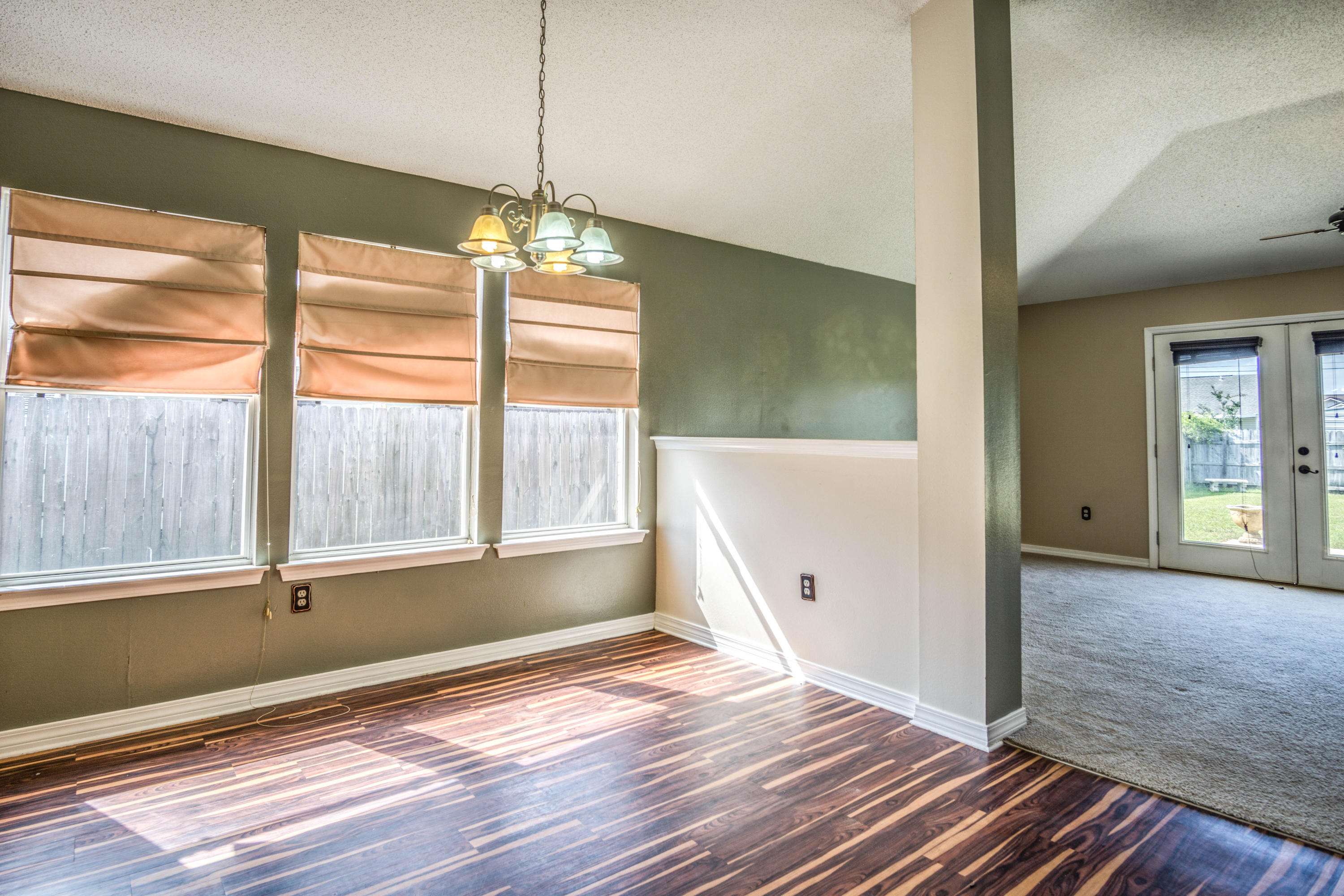 ROSS CROSSING - Residential