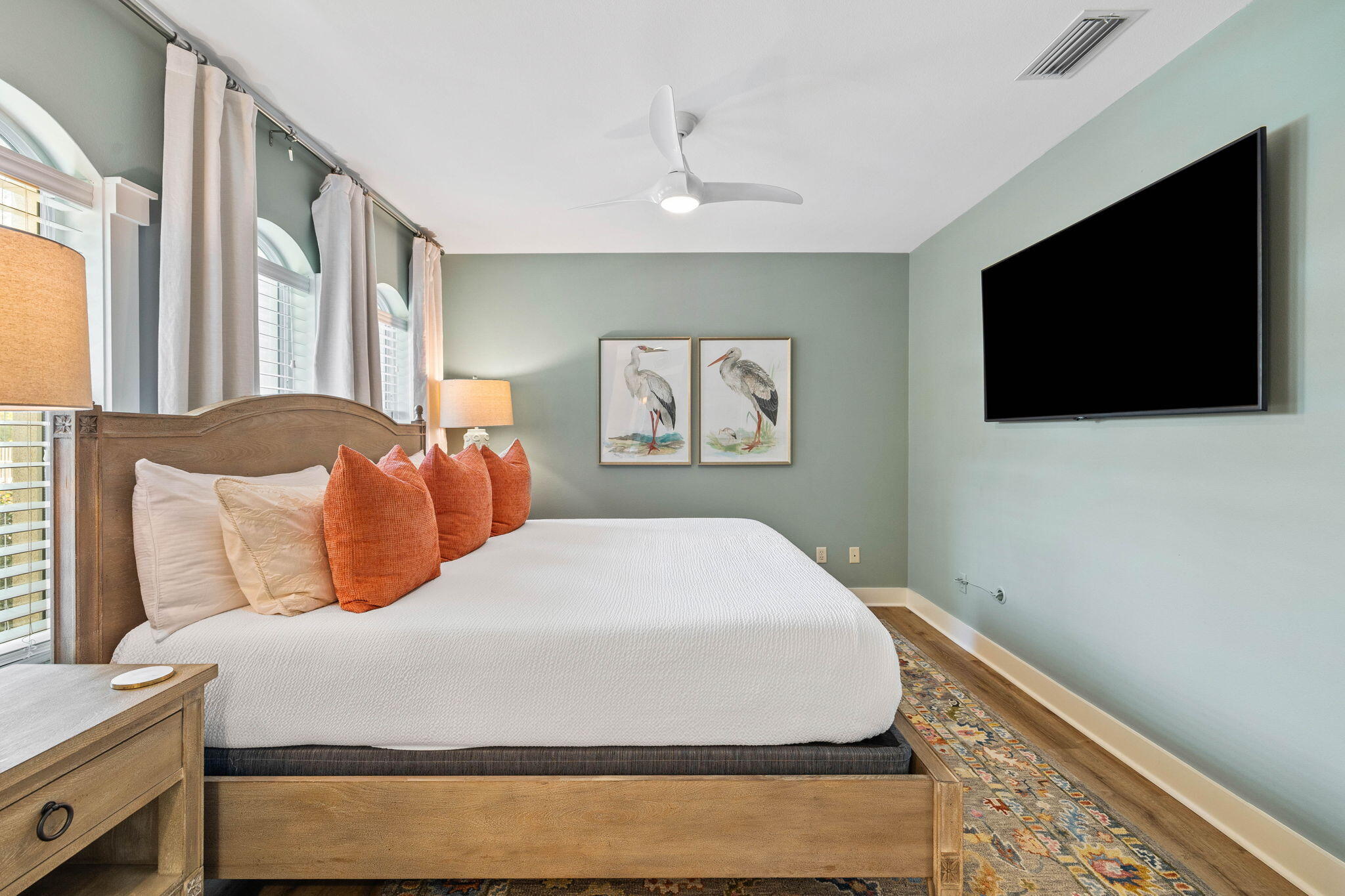 SEAVIEW VILLAS - Residential