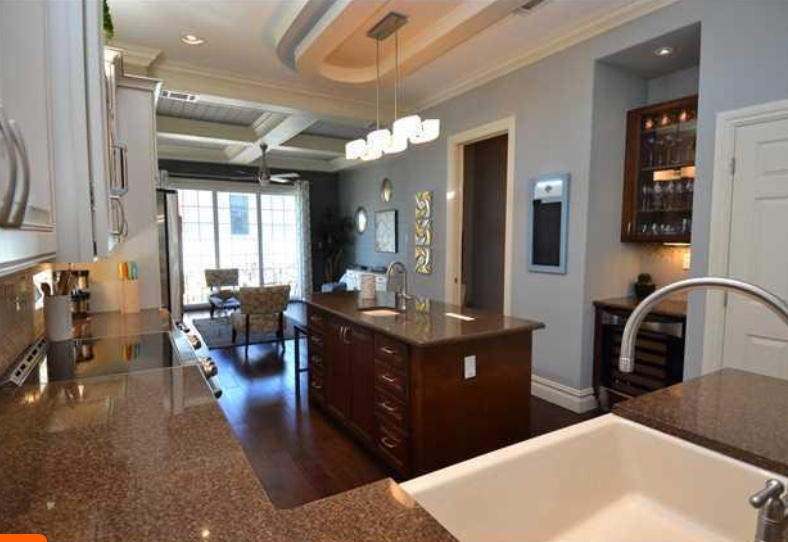 Dune Top Manor - Residential