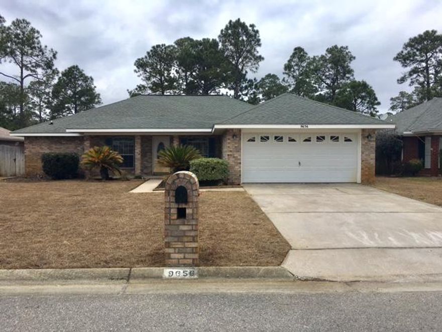 GORGEOUS ALL BRICK HOME! Seller offering a $1500 upgrade allowance/closing cost assistance w/ a full price offer! Pretty front entrance w/ nice landscape & covered front porch. Home features lots of great upgrades: sec. system, formal dining rm, office, lg eat in kitchen w/ bkfast bar, pantry & all appliances in place, vaulted ceilings, plant ledges & ceiling fans throughout. Split bedrm plan for extra privacy. Nice master suite w/ dual vanity sinks, garden tub, private toilet closet, walk in linen closet, chair rail & 2 walk in closets. Carpeting throughout & vinyl in the wet areas except tile floors in the bathrms. Inside utility rm w/ shelving leads you out to the 2 car garage w/ auto opener, pull down stairs, cabinets & shelving. All electric! Off back of home you have lots of relaxing