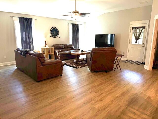 NAVARRE S/D 1ST ADDN - Residential
