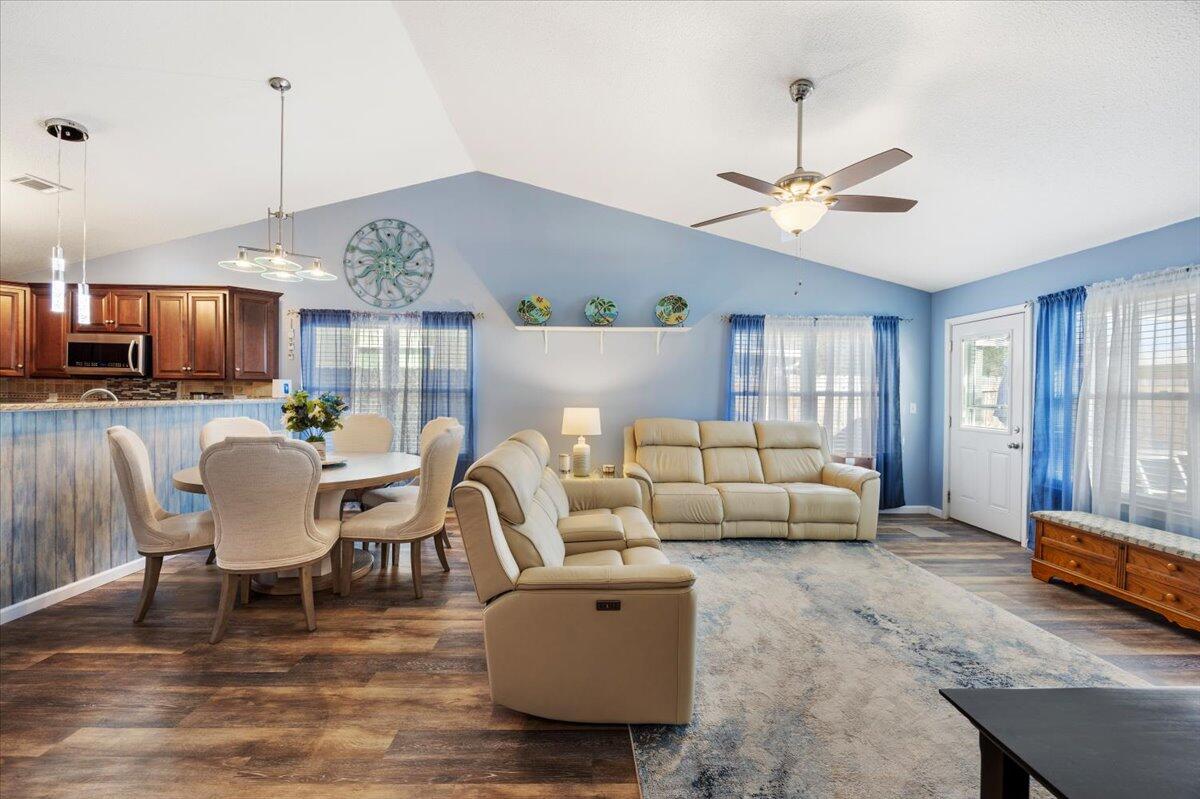 WYNNEHAVEN BEACH PATIO HOMES 1 - Residential