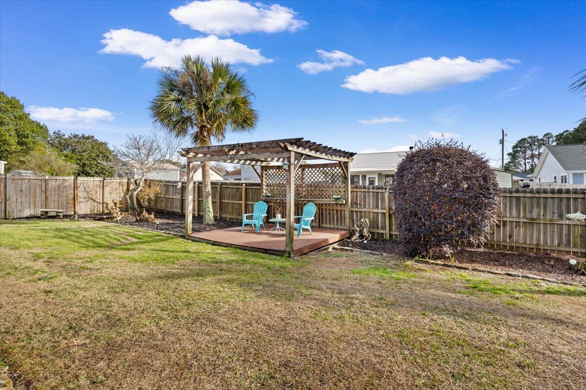 WYNNEHAVEN BEACH PATIO HOMES 1 - Residential