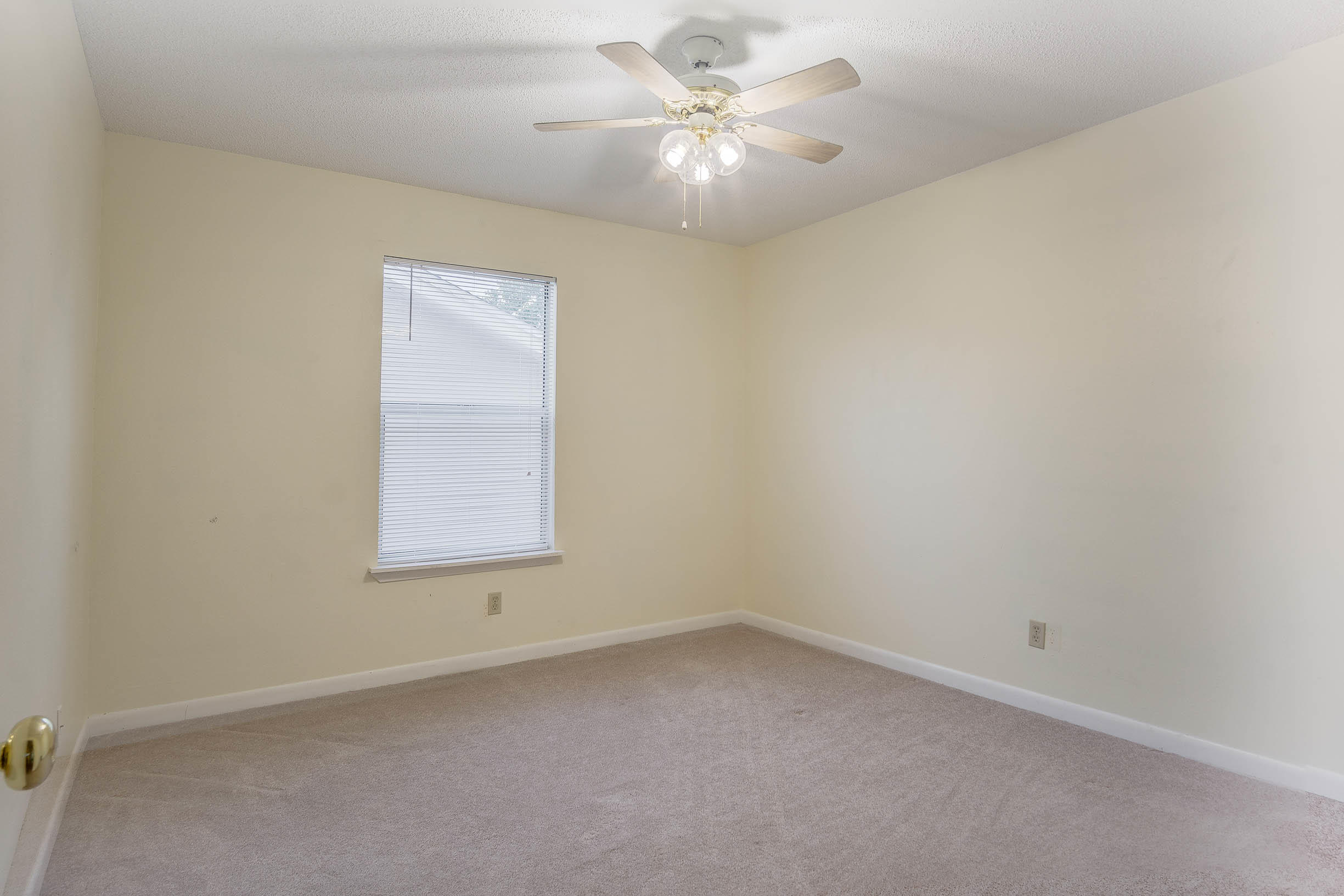 YORKTOWN AT WILLOW BEND - Residential