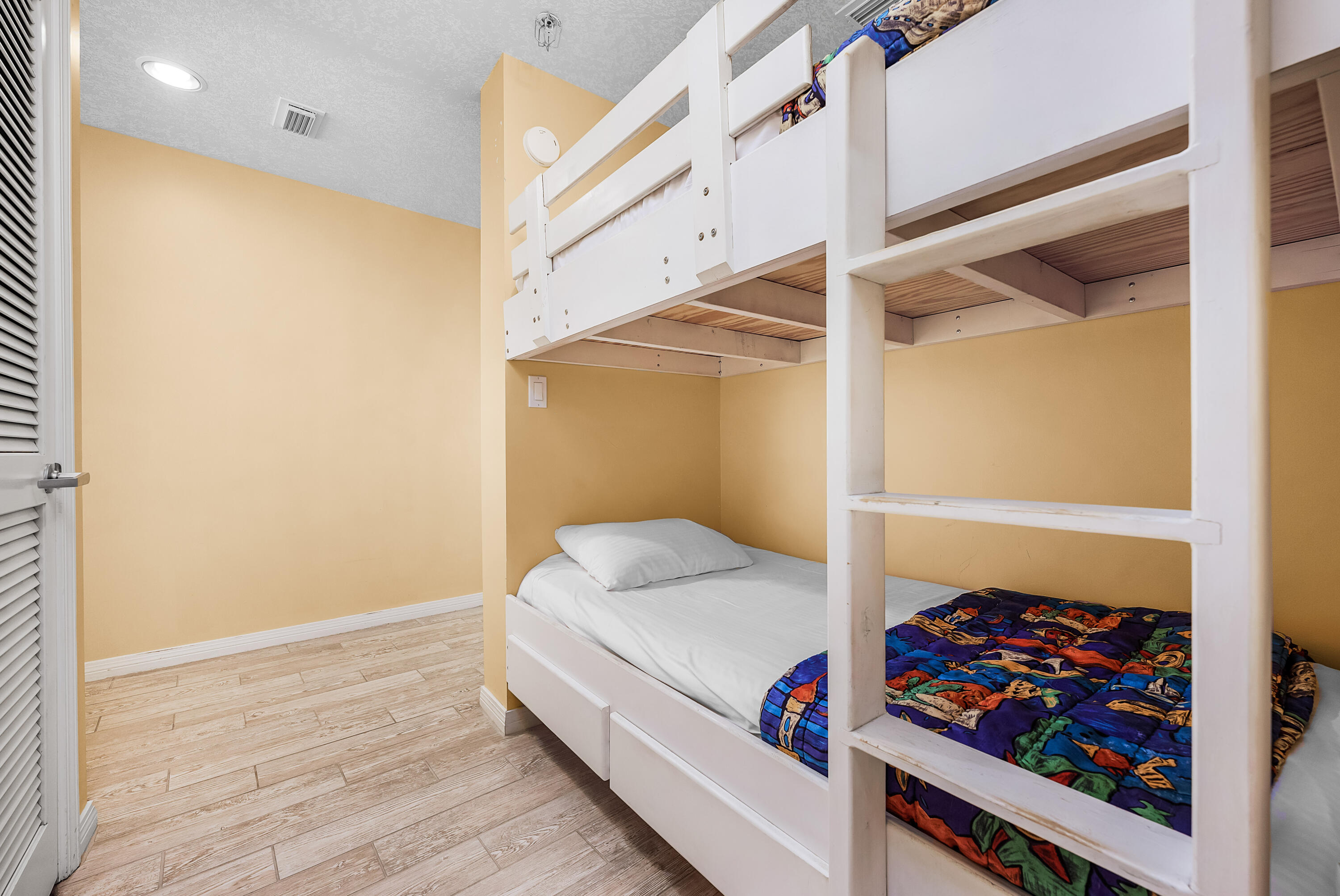 DESTIN WEST BEACH & BAY RESORT-GULFSIDE - Residential