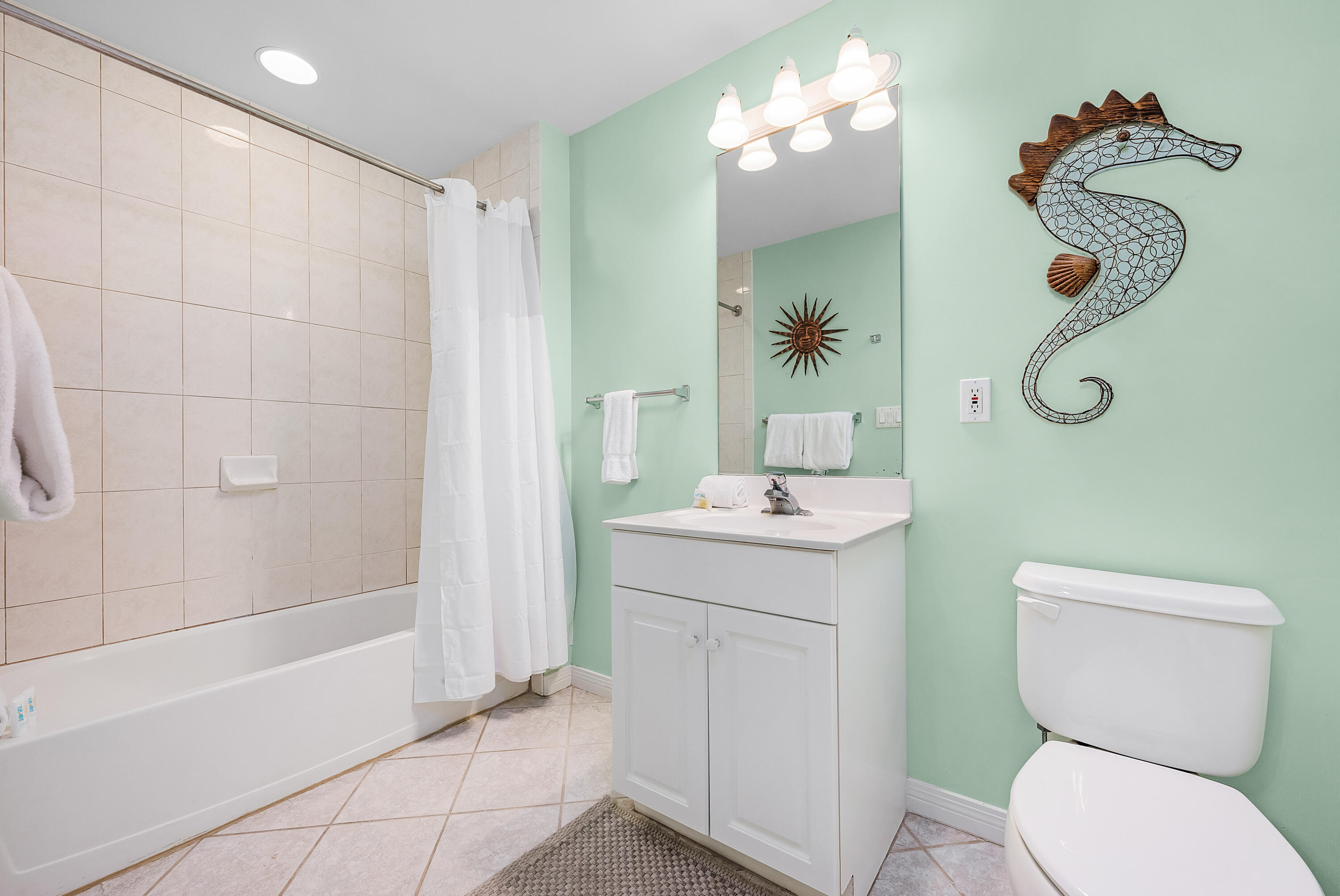 DESTIN WEST BEACH & BAY RESORT-GULFSIDE - Residential