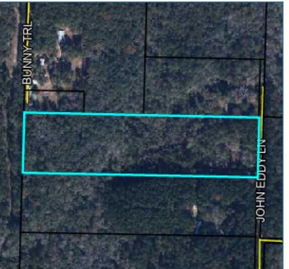 Make this vacant acreage near Ponce de Leon your new home. Plenty of room to have a garden, animals, and privacy. Property fronts a county maintained dirt road a short distance to school, post office, and small town grocery store. Easy access to I-10 for quick travel East to West. Beaches within a 45 minute drive. Trailers allowed. Older septic on property but seller does not guarantee condition. Land is wooded.