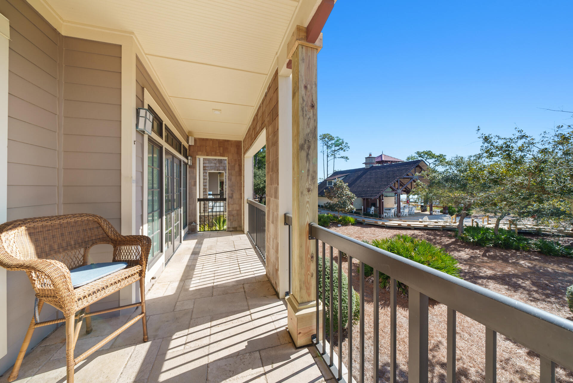 WILD HERON LAKESIDE LODGE - Residential