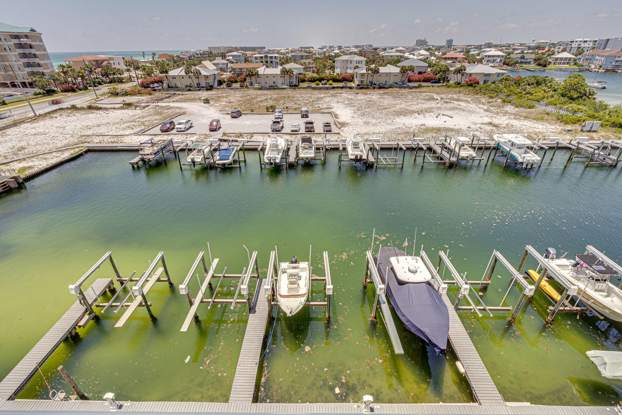 HARBOR LANDING - Residential