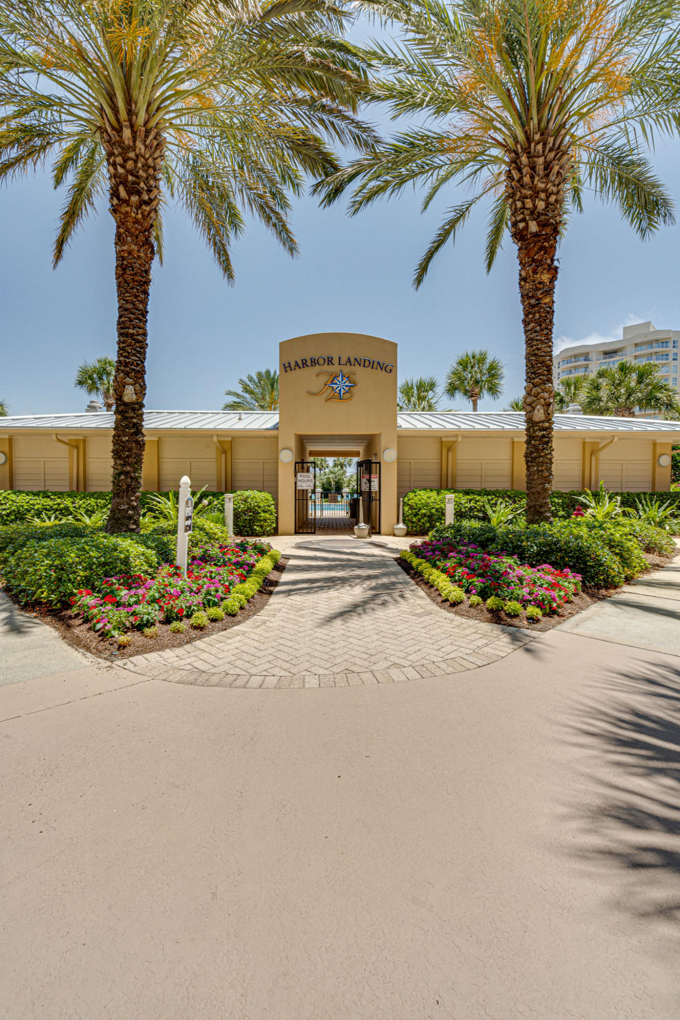 HARBOR LANDING - Residential