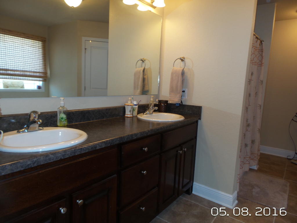 SILVERWOOD - Residential Lease