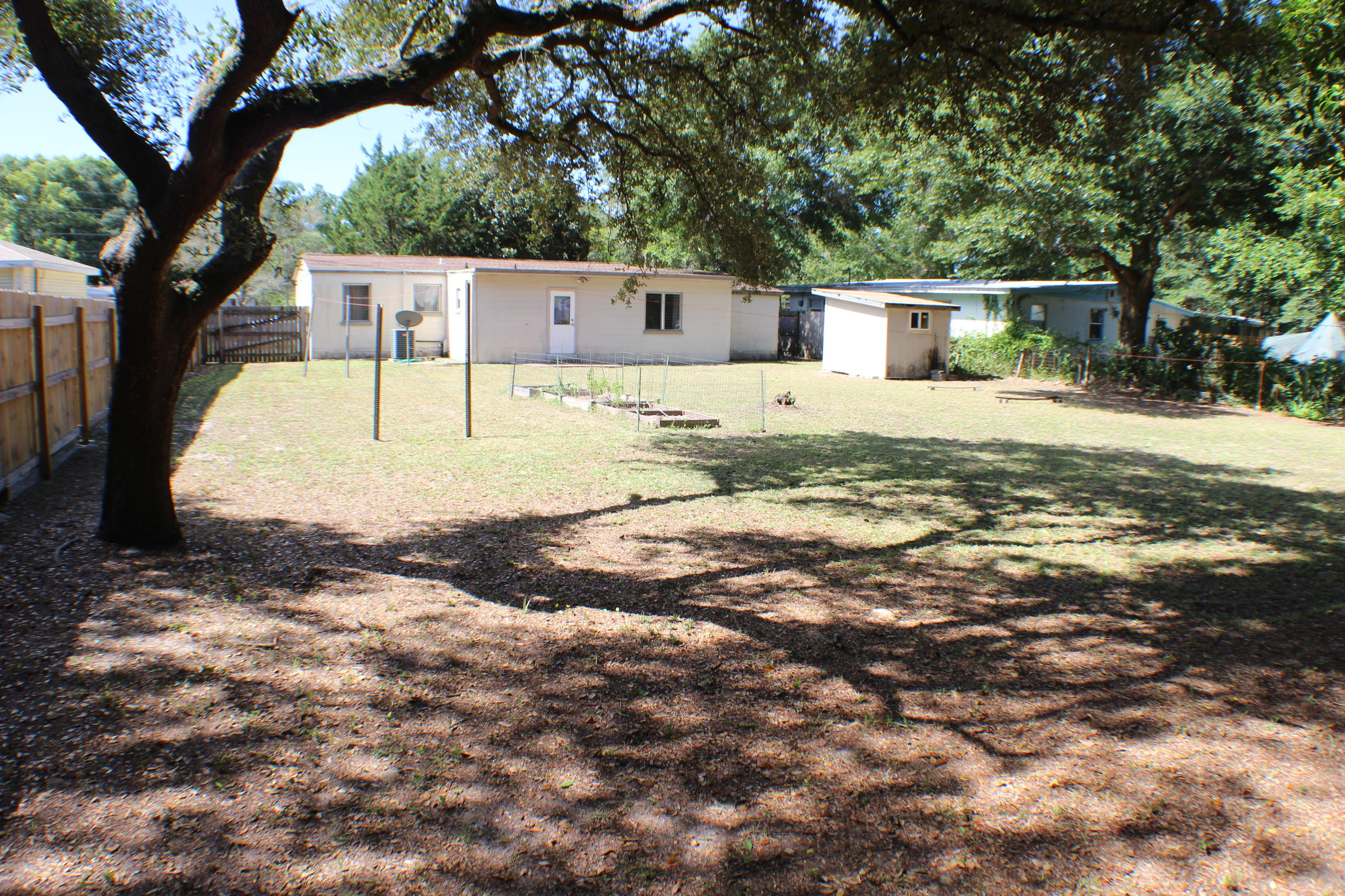 GARNIERS BEACH - Residential