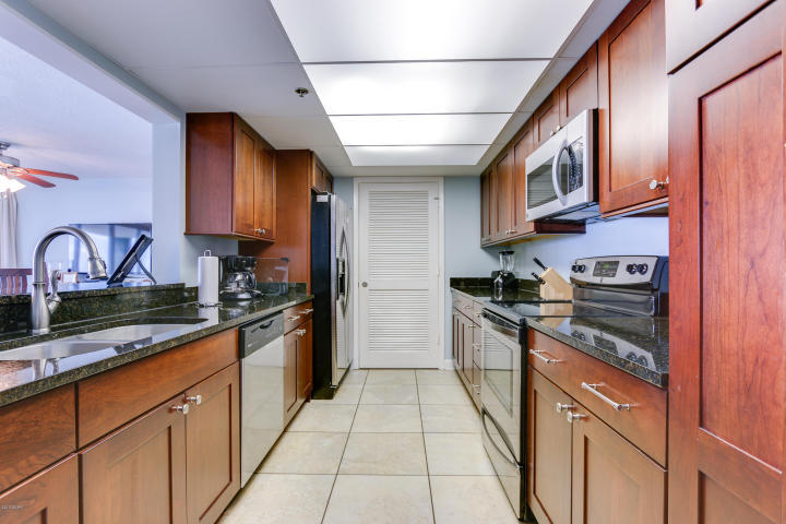 LOng Beach Towers IV - Residential