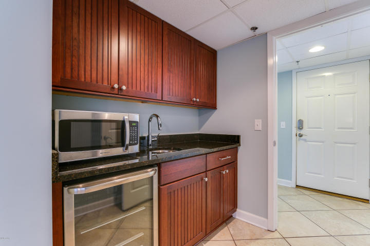 LOng Beach Towers IV - Residential