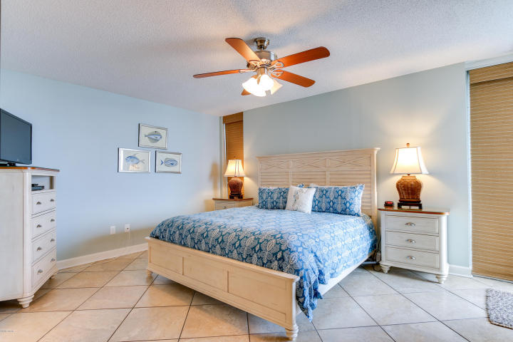 LOng Beach Towers IV - Residential